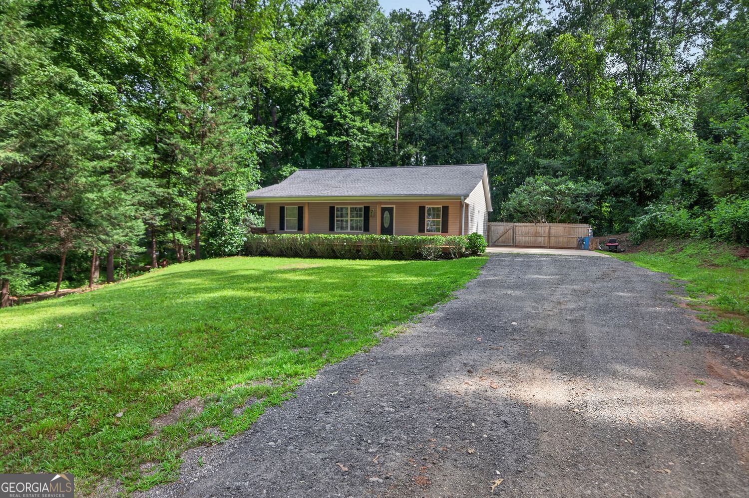 180 Mccready Drive Property Photo 3