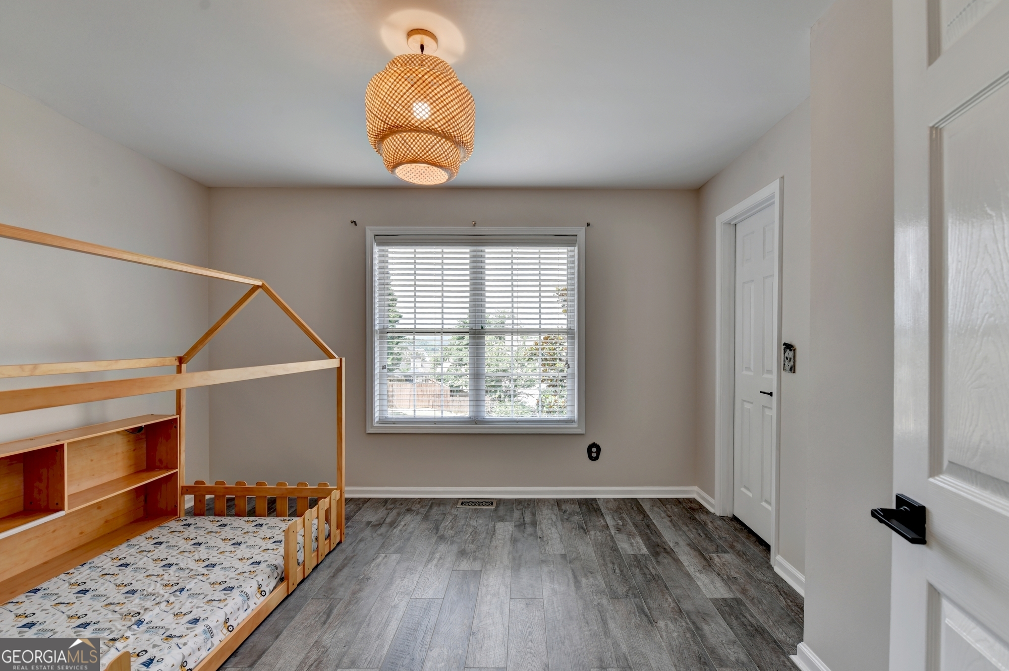 1022 Soaring Way Property Photo 6