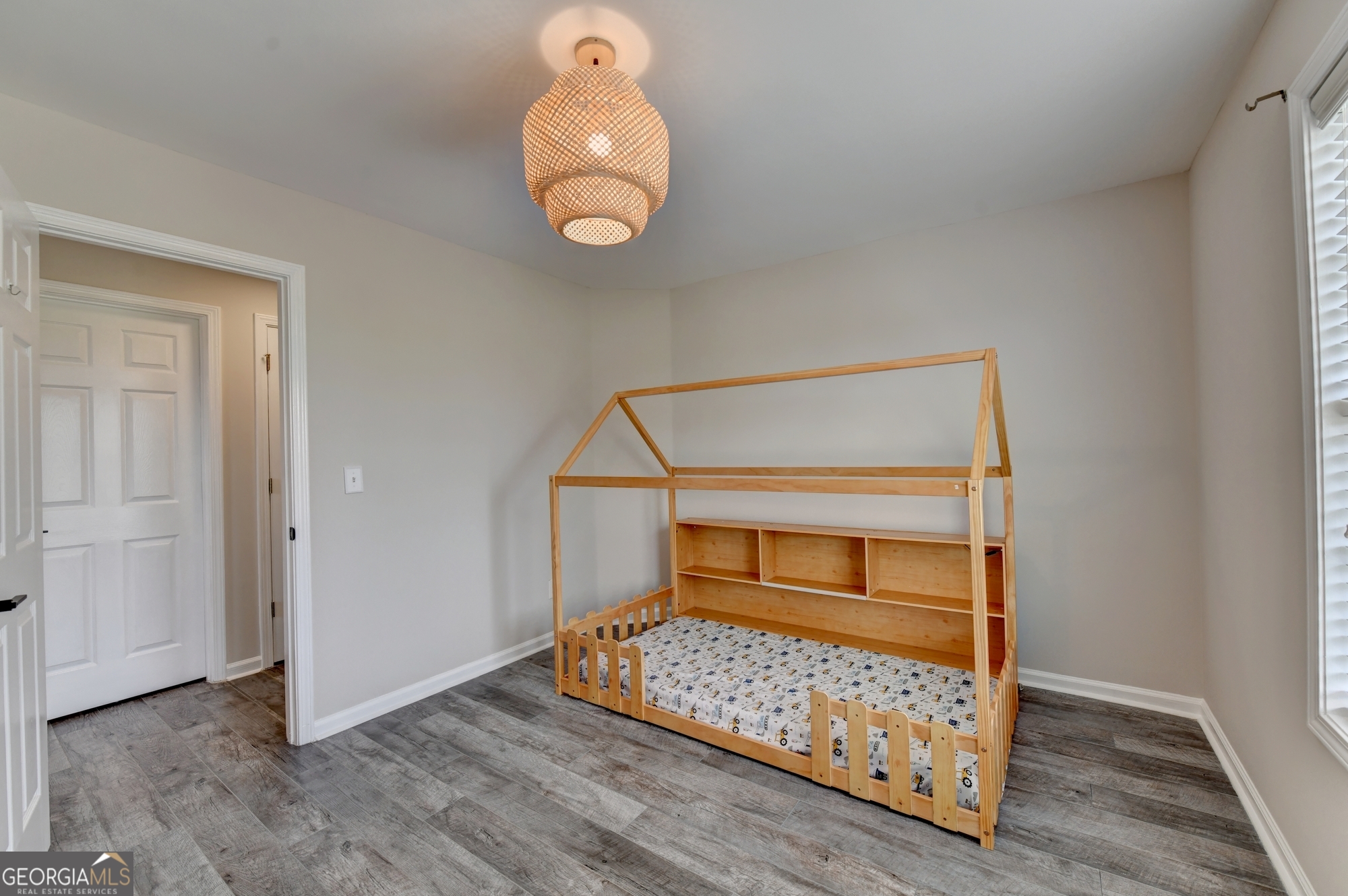1022 Soaring Way Property Photo 7