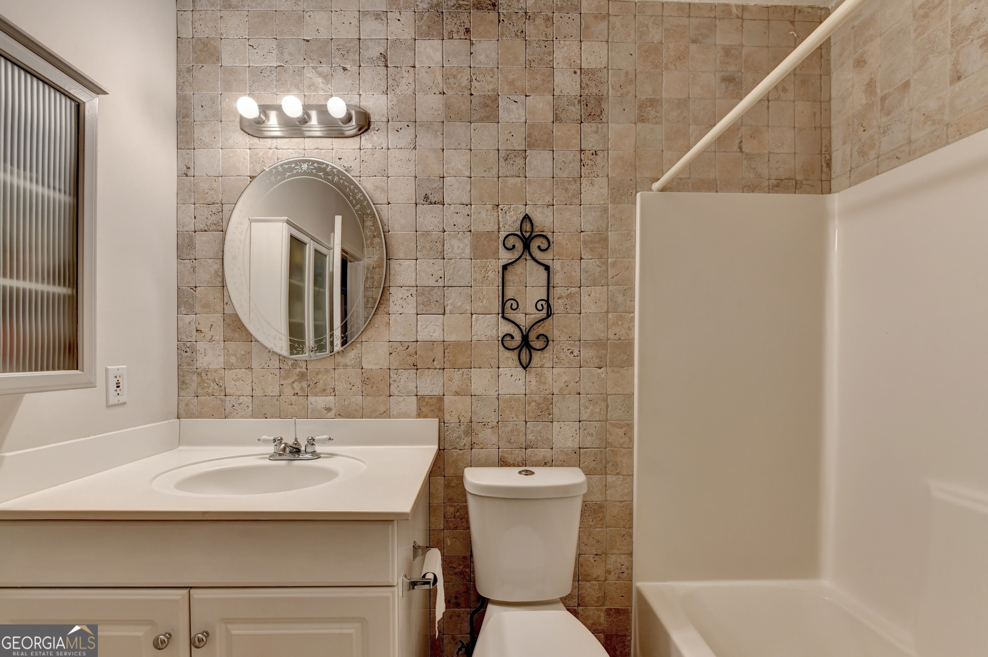 1022 Soaring Way Property Photo 9