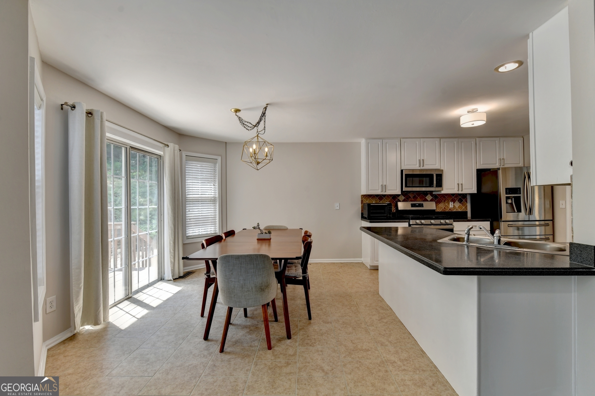 1022 Soaring Way Property Photo 14