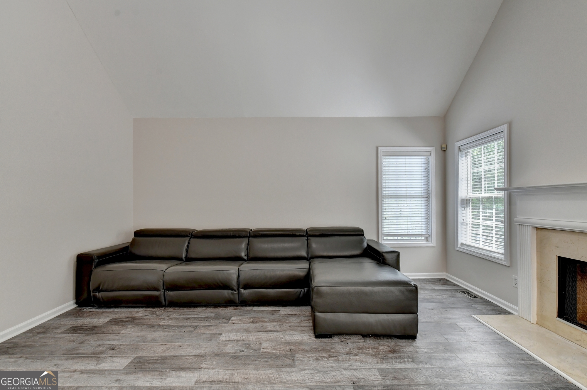 1022 Soaring Way Property Photo 16