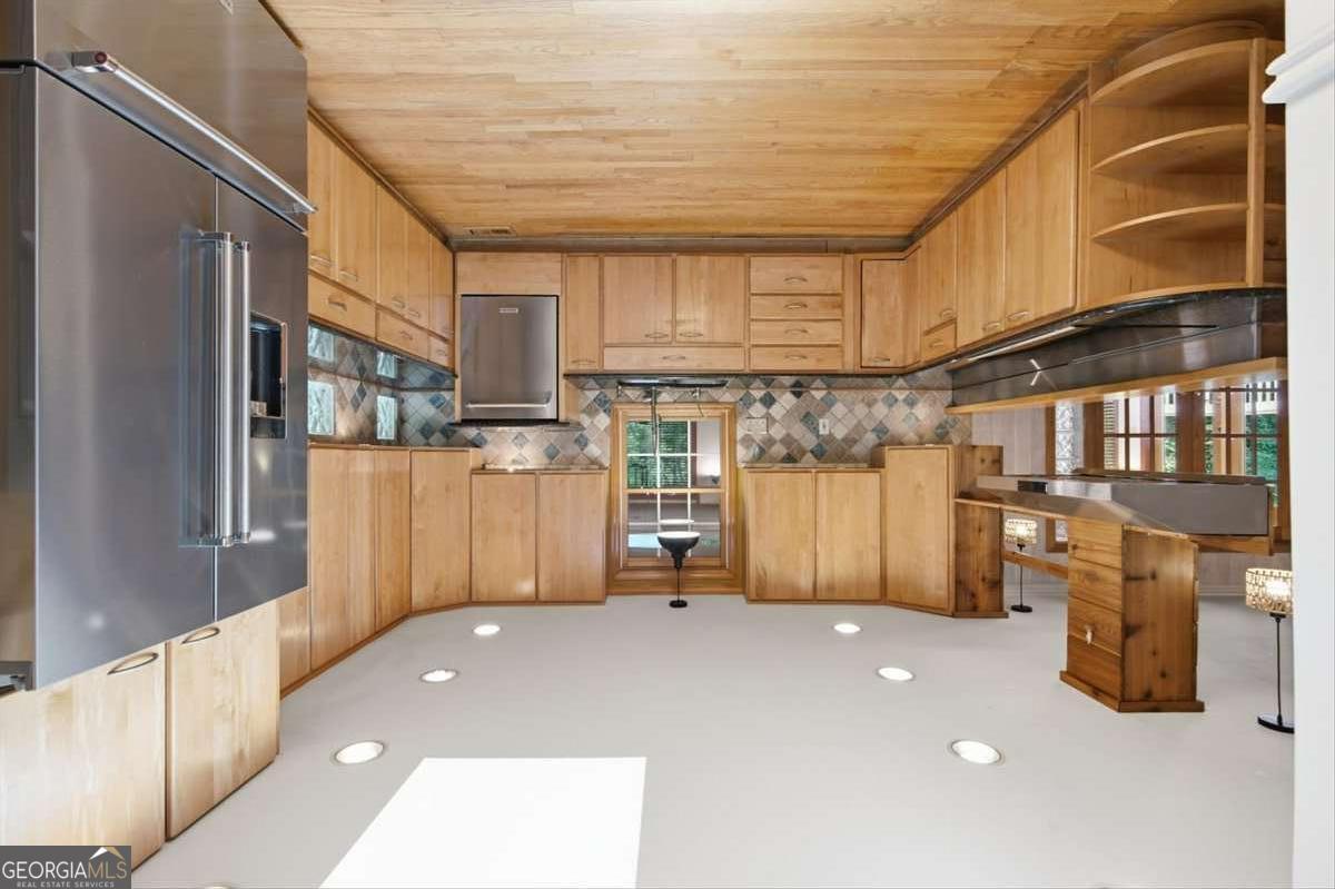 112 Cross Gate Drive Property Photo 5