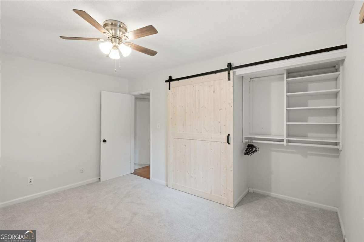 112 Cross Gate Drive Property Photo 16