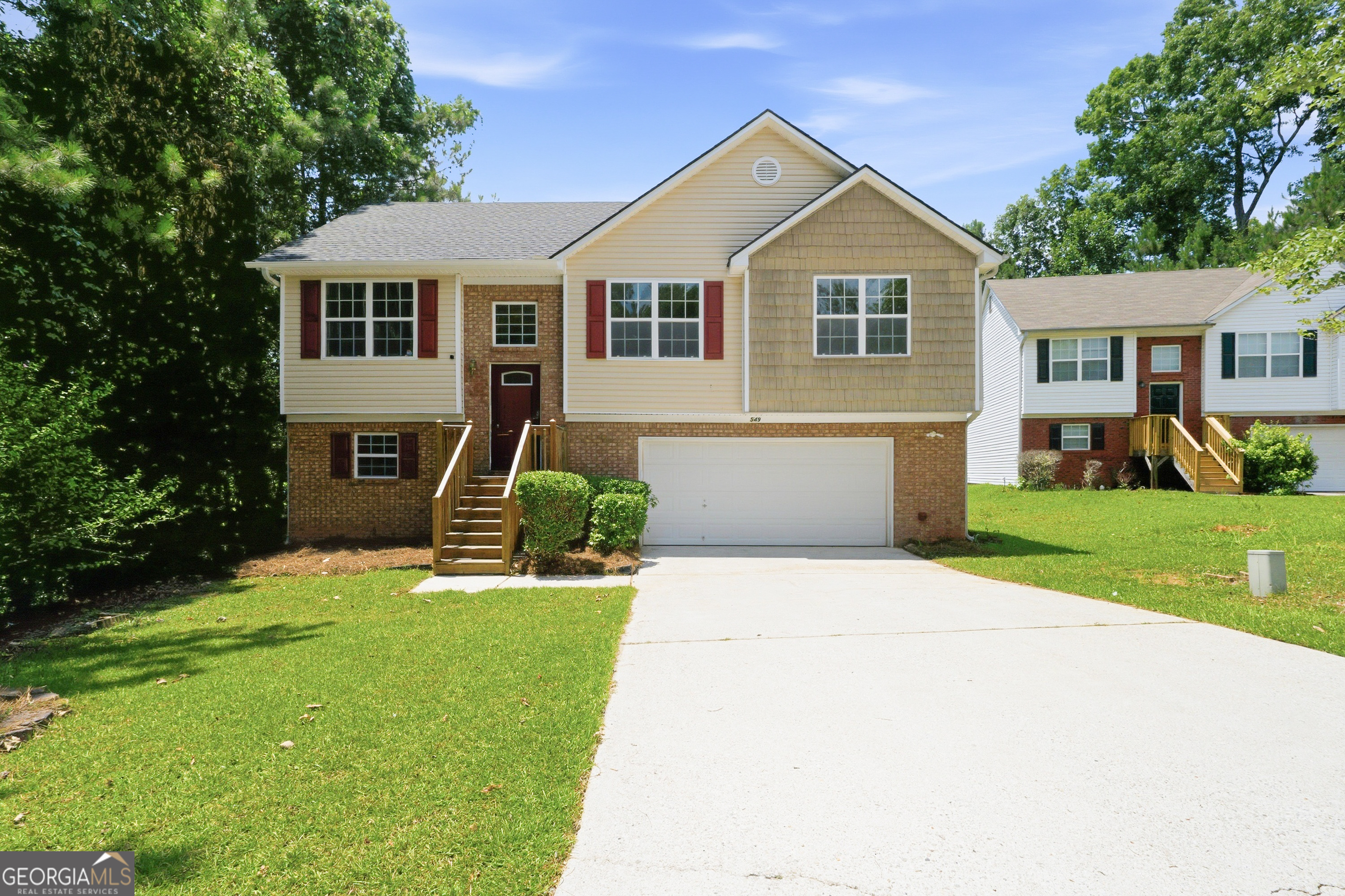 549 Sycamore Drive Property Photo 1