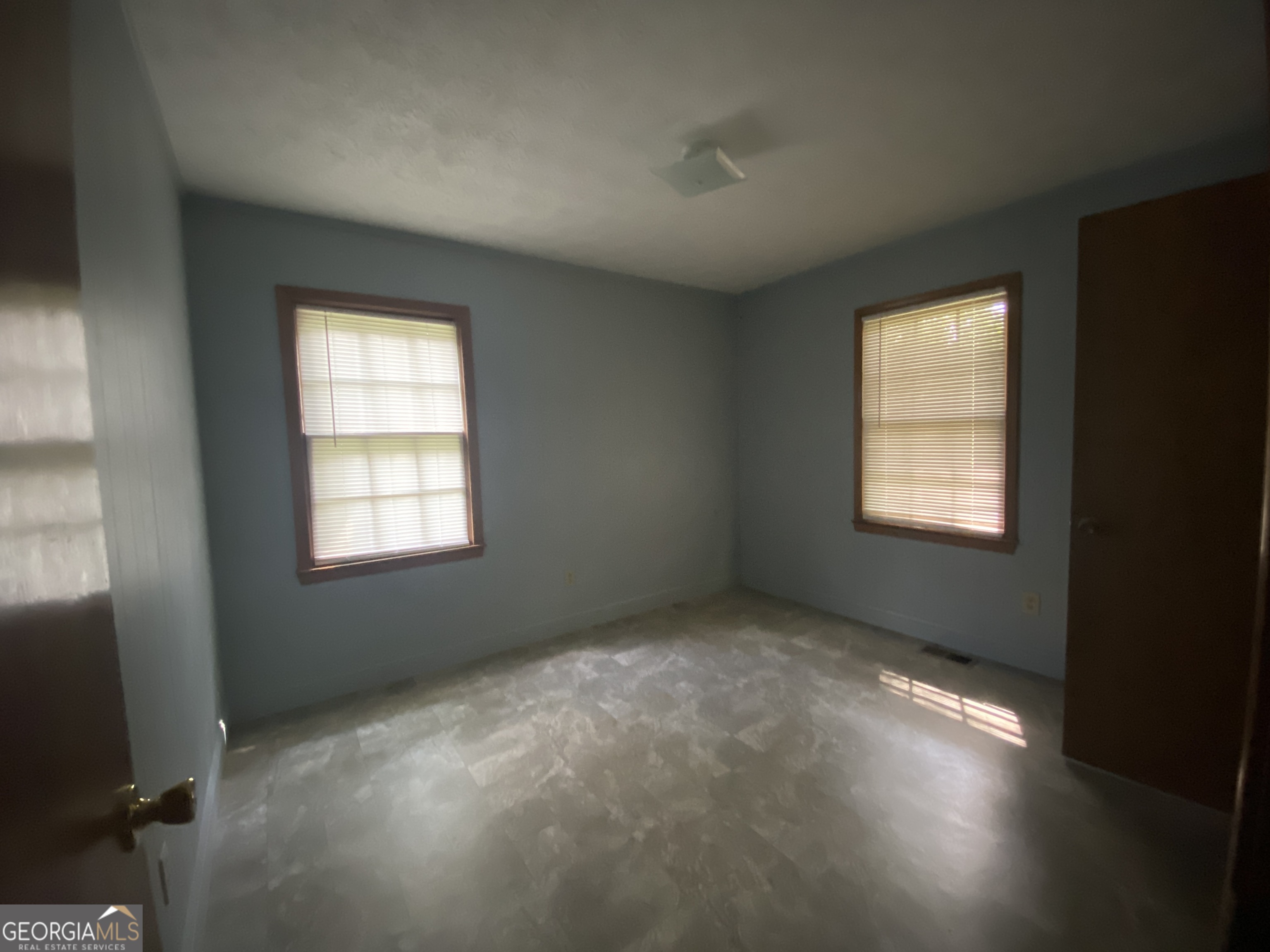 387 N Richardson Street Property Photo 11