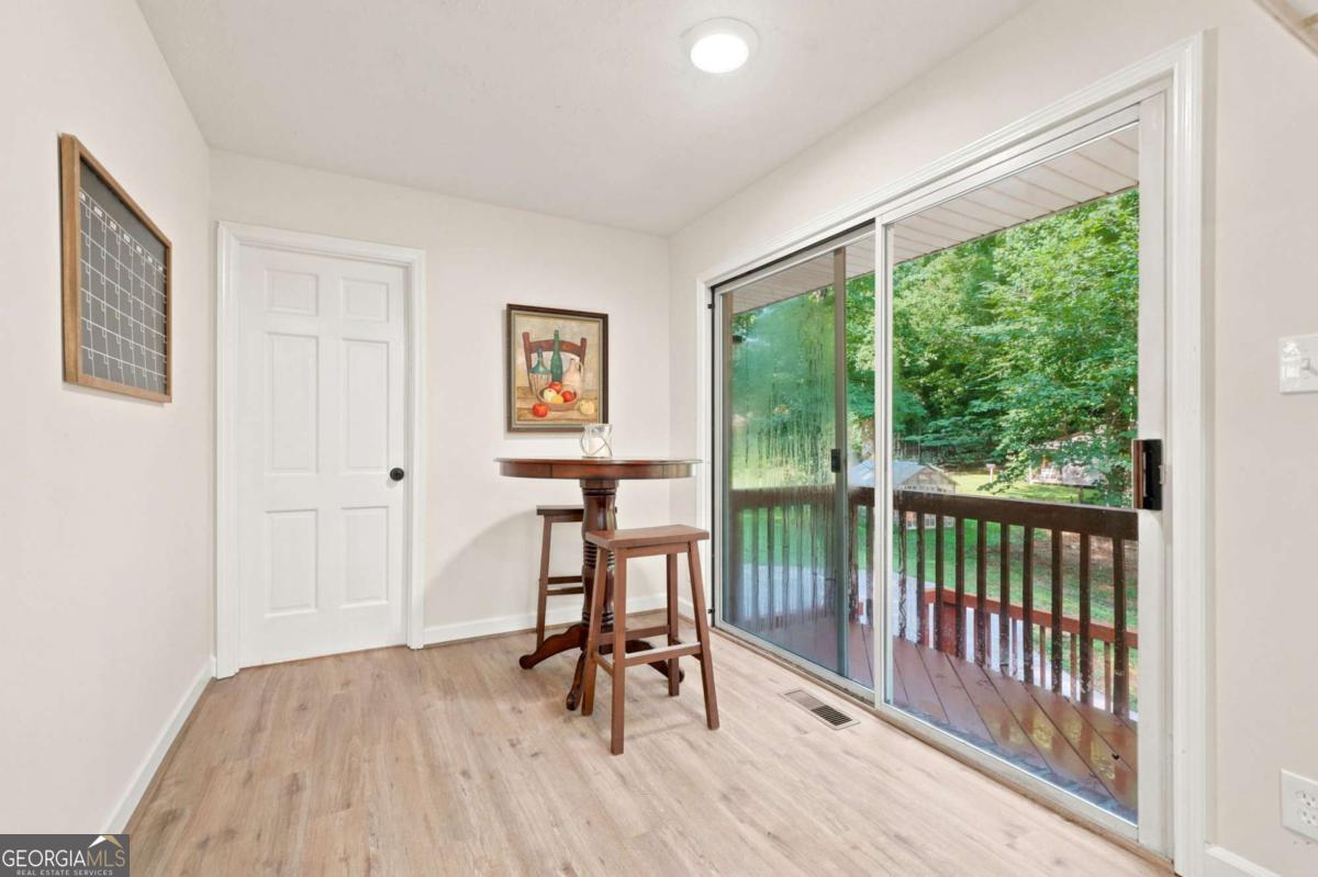 7215 Sinyard Road Property Photo 17