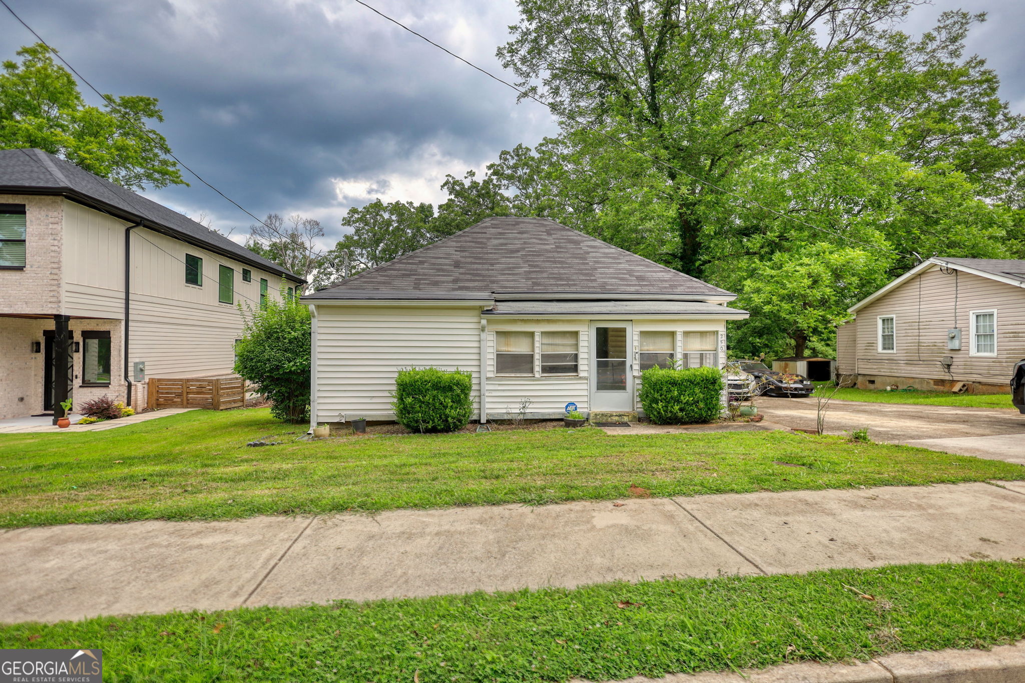 250 Bona Road Property Photo 1