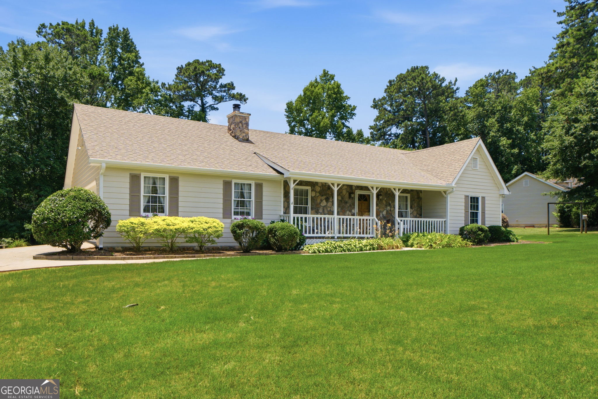 230 Pine Tree Lane Property Photo 3