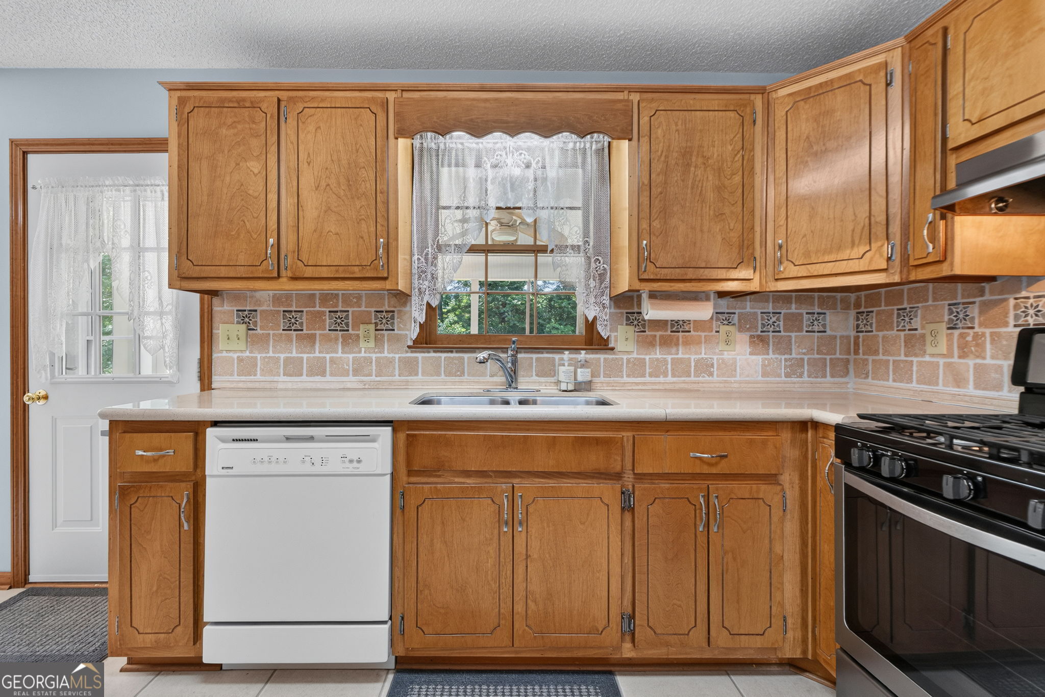 230 Pine Tree Lane Property Photo 11