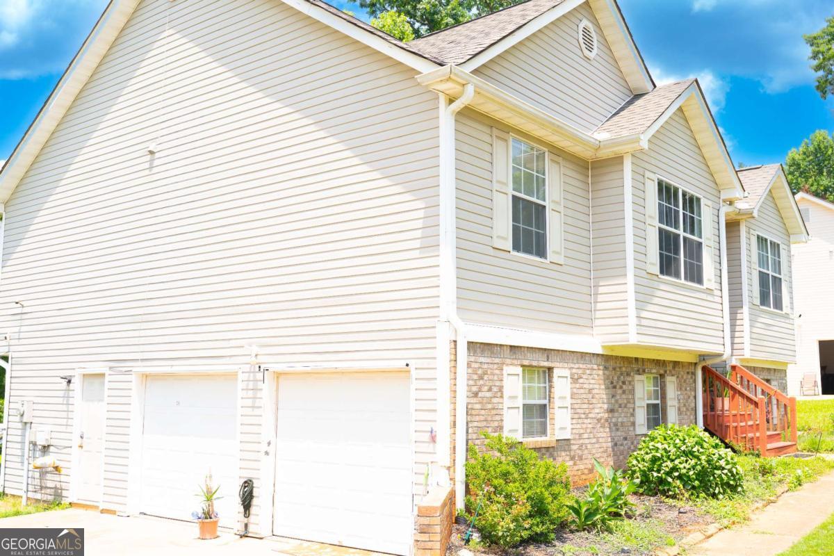 45 Avery Drive Property Photo 3
