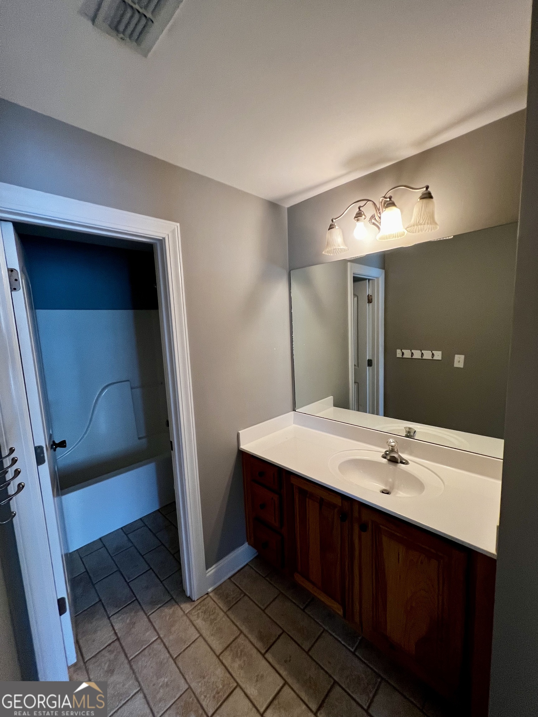 1104 Boulder Drive Property Photo 39