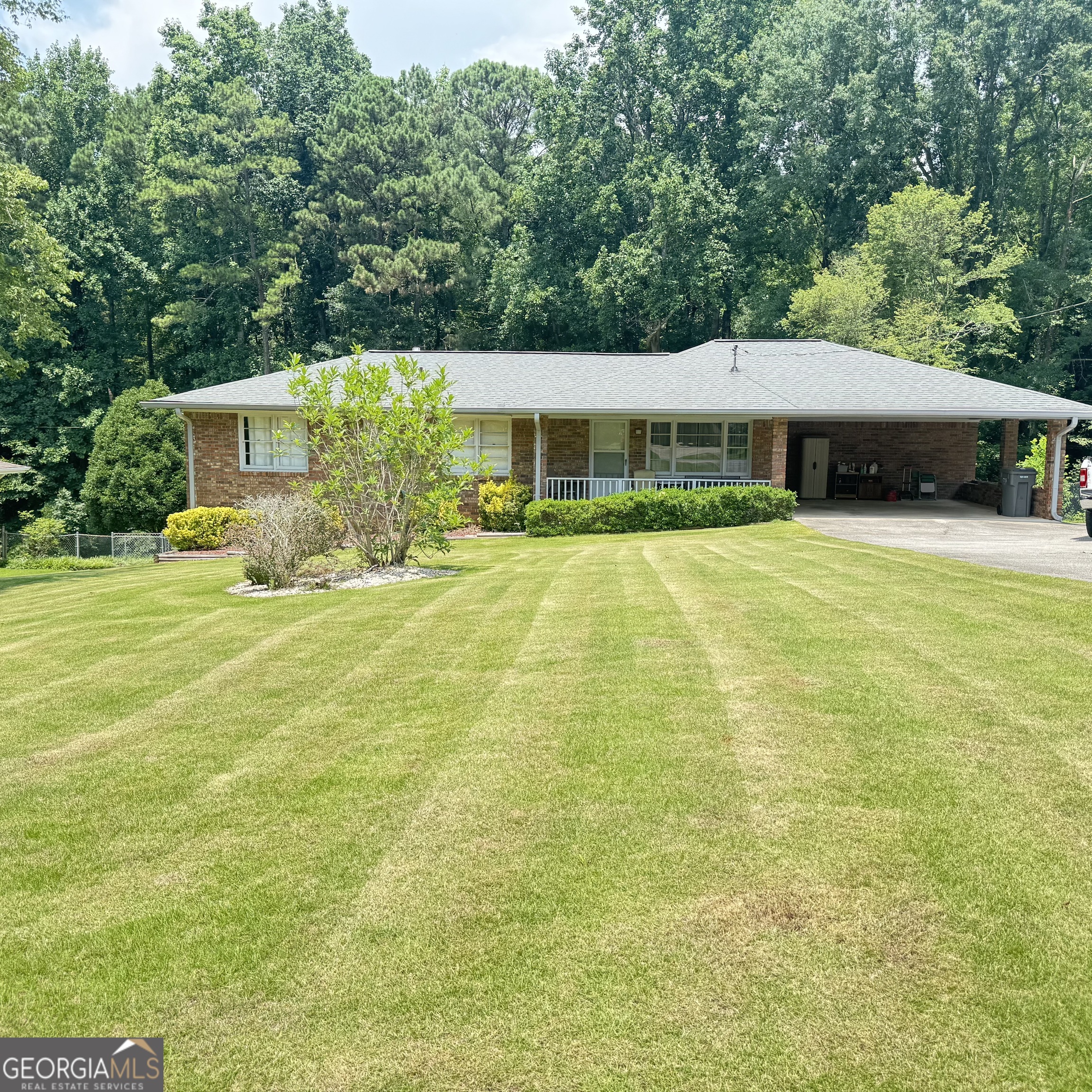 6136 Queens Road Property Photo 1