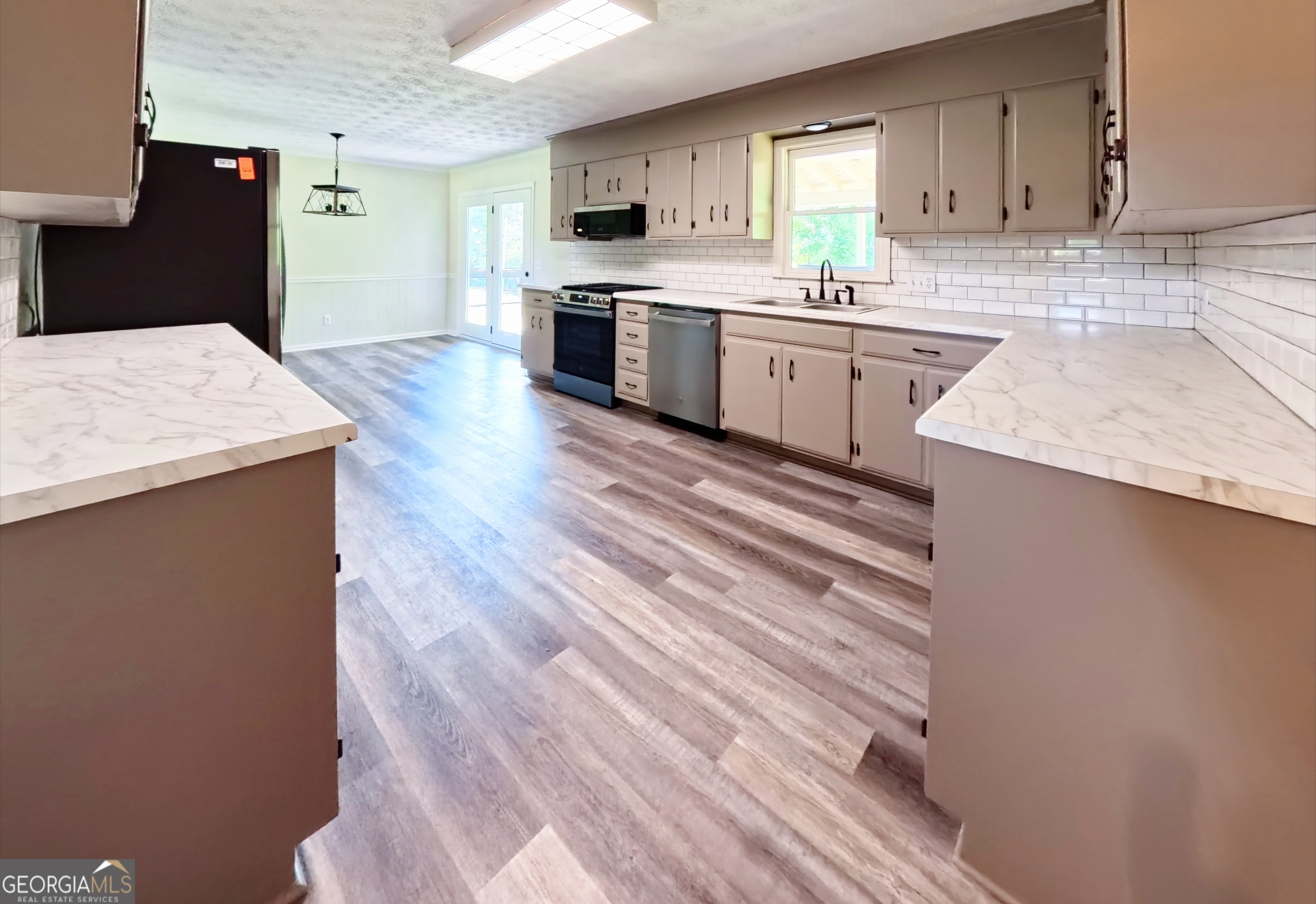 1163 Fairlane Drive Property Photo 14