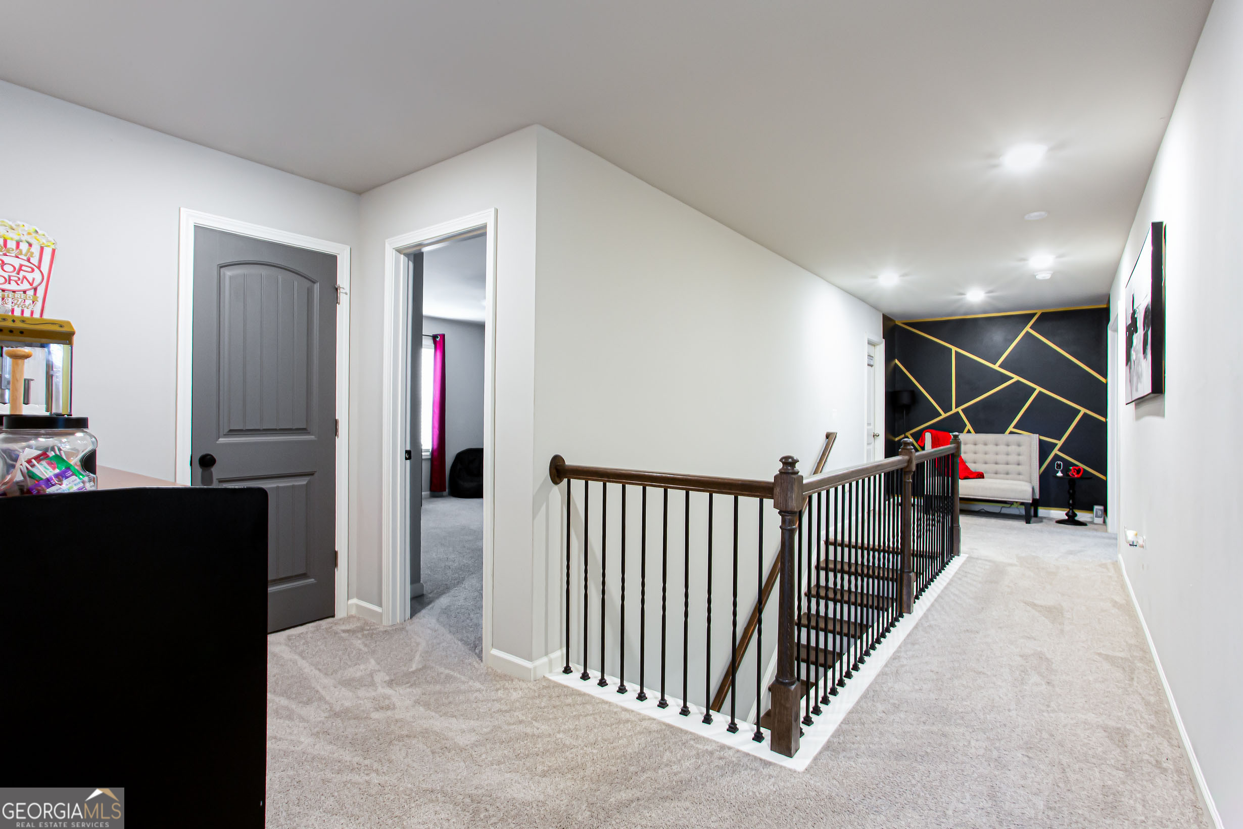 496 Genesee Point Property Photo 15