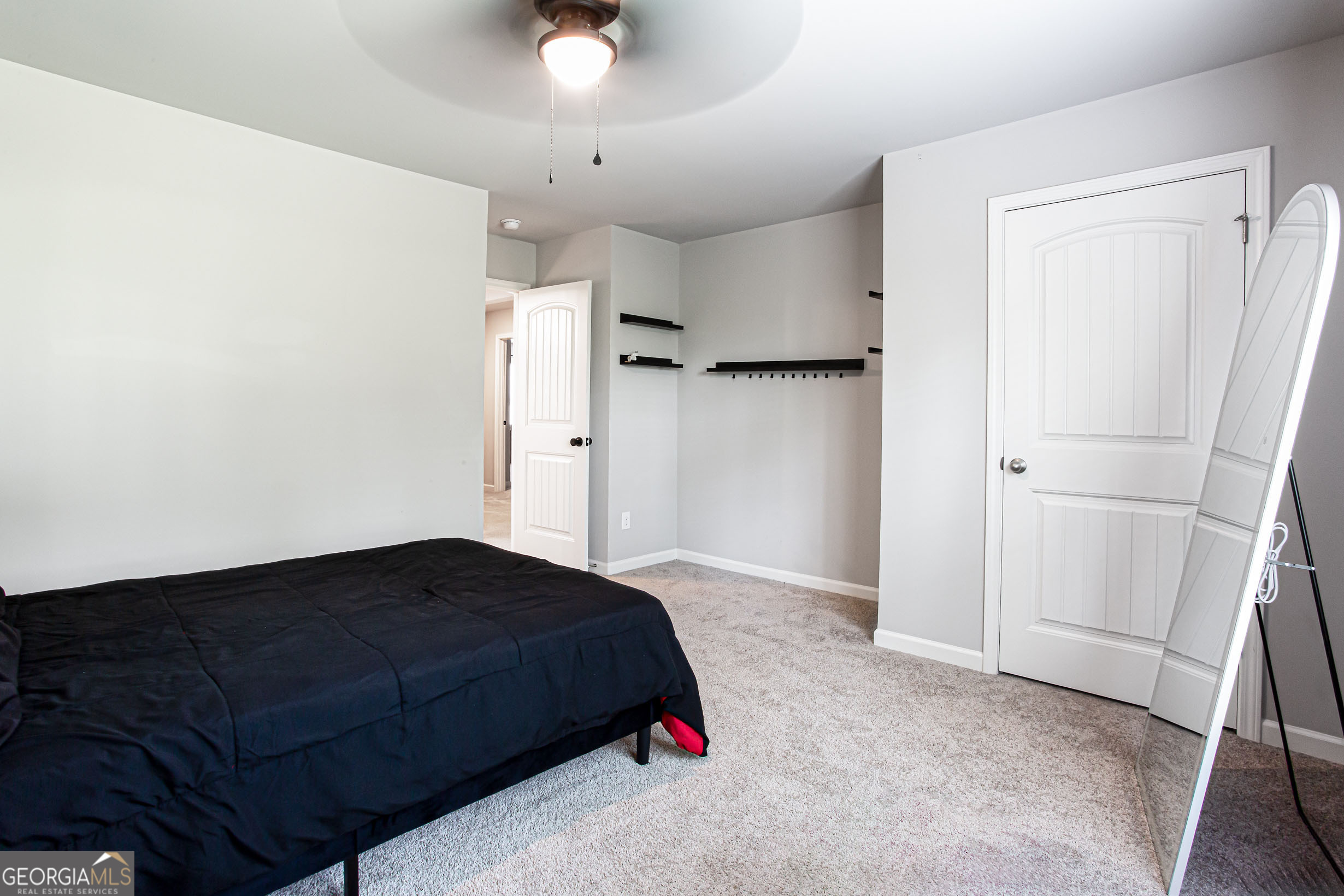 496 Genesee Point Property Photo 28
