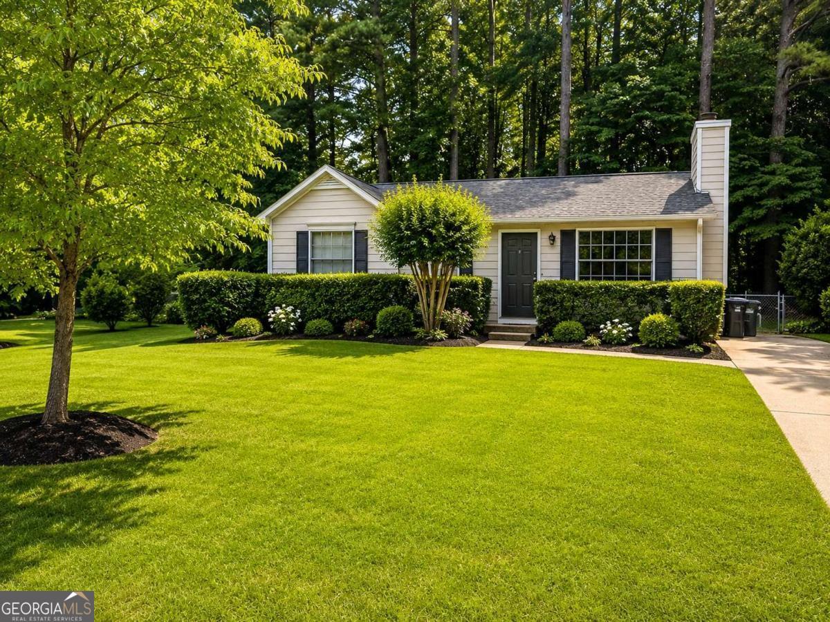495 Inland Way Nw Property Photo 1