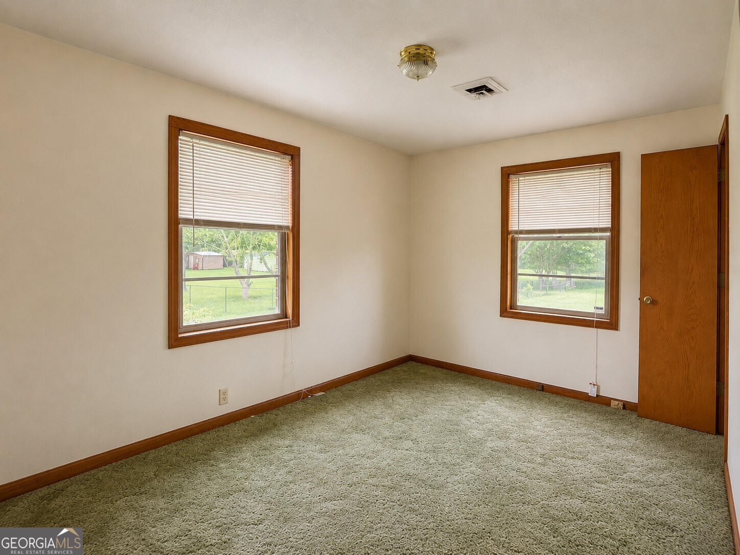 4231 Gibson Drive Property Photo 7