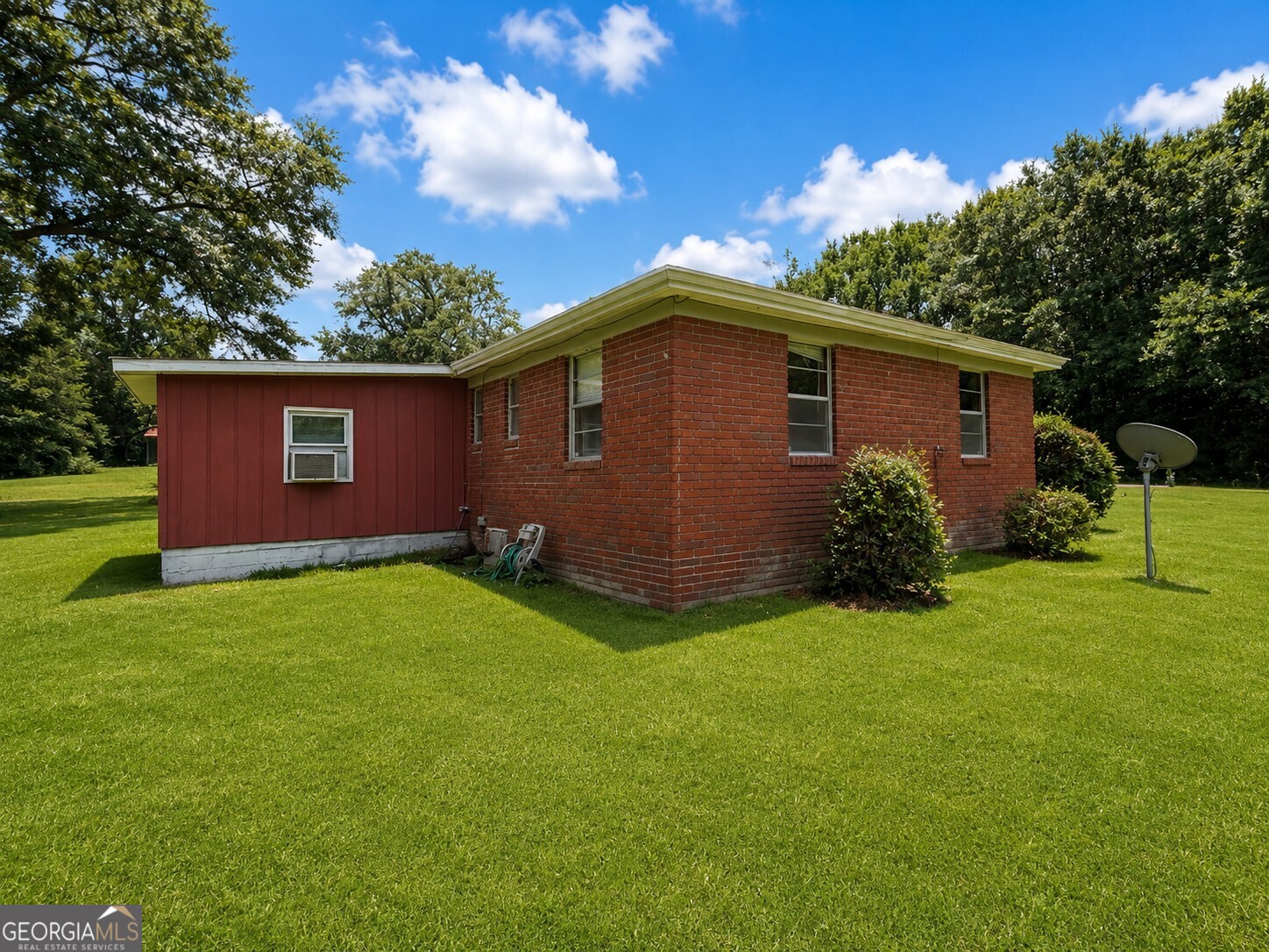 4231 Gibson Drive Property Photo 8