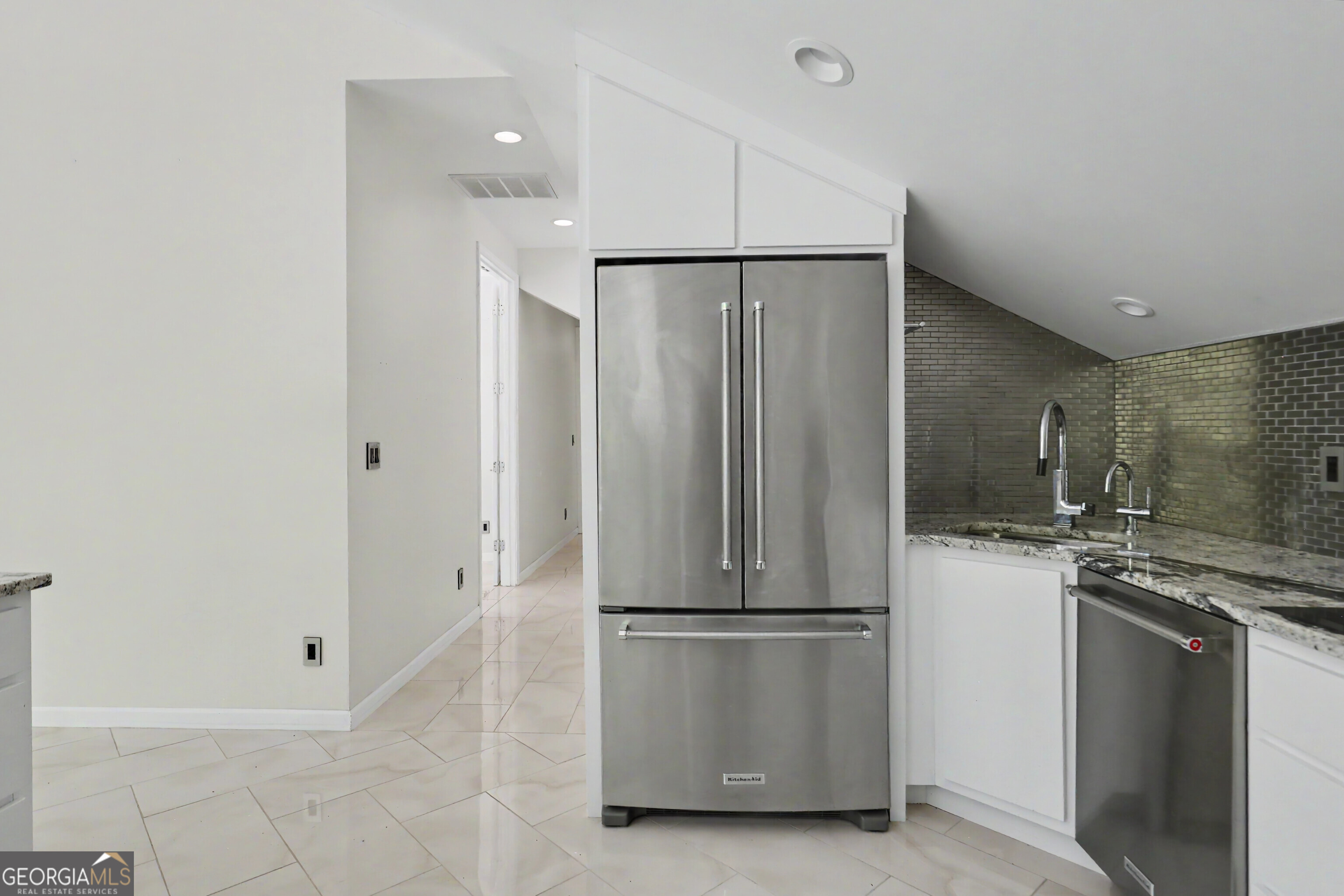43 General Mitchell Drive # 10 Property Photo 15