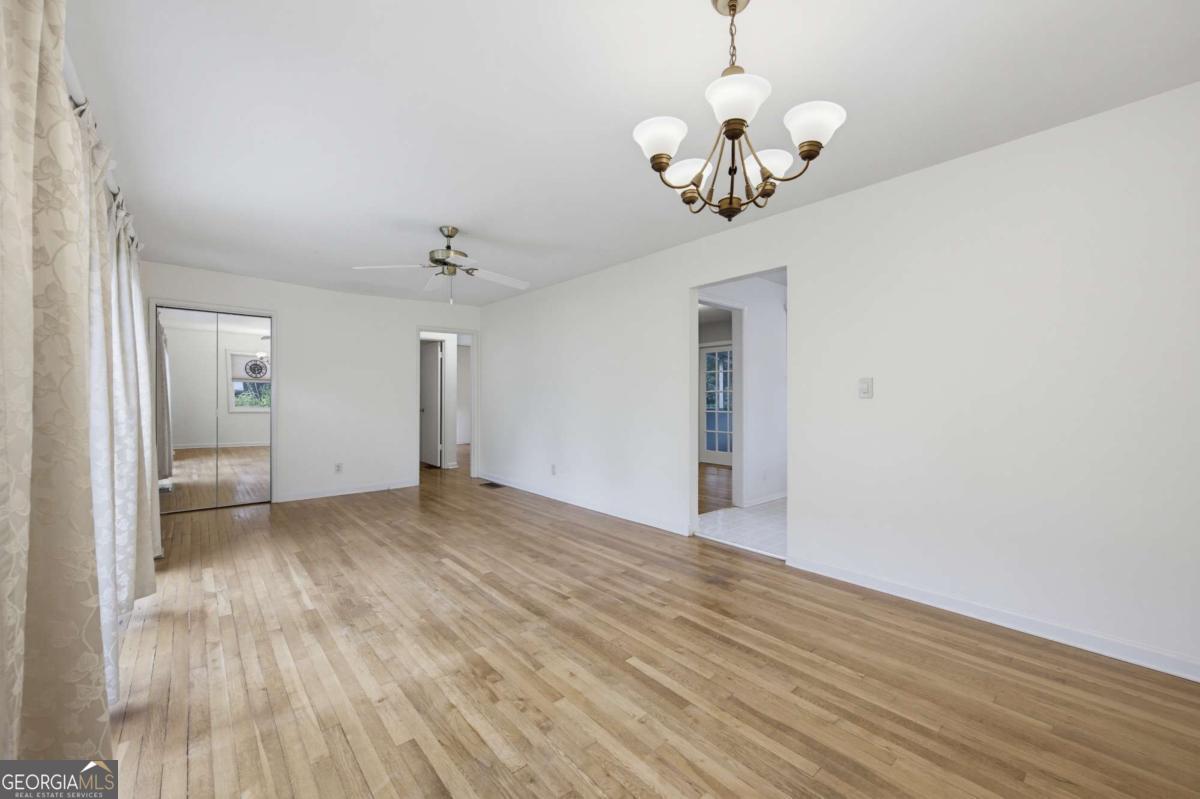 3119 Brook Drive Property Photo 6