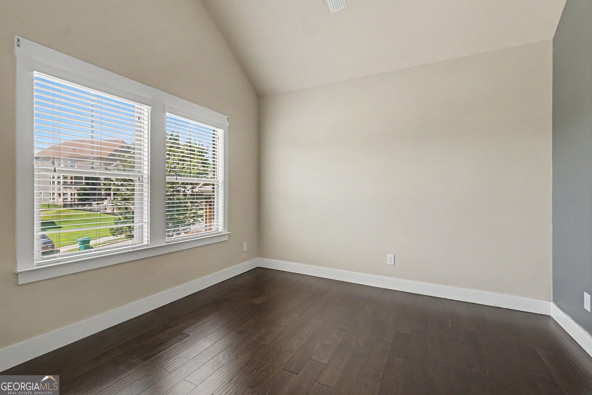411 Ridgeway Lane Property Photo 19
