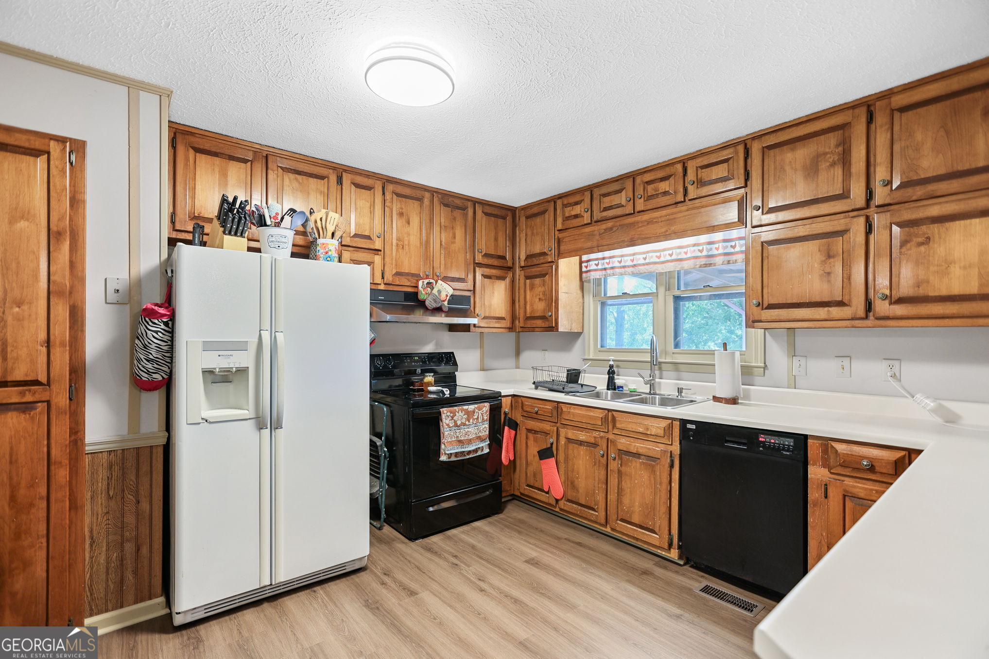 1176 County Rd 17 Property Photo 14