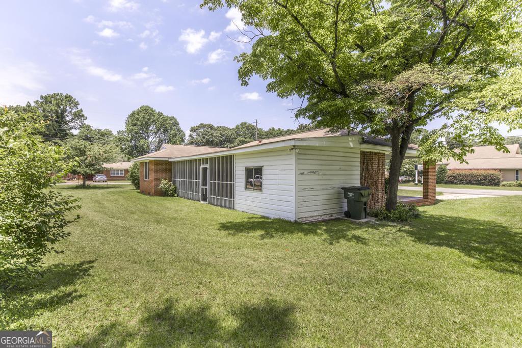 415 Bernard Drive Property Photo 10