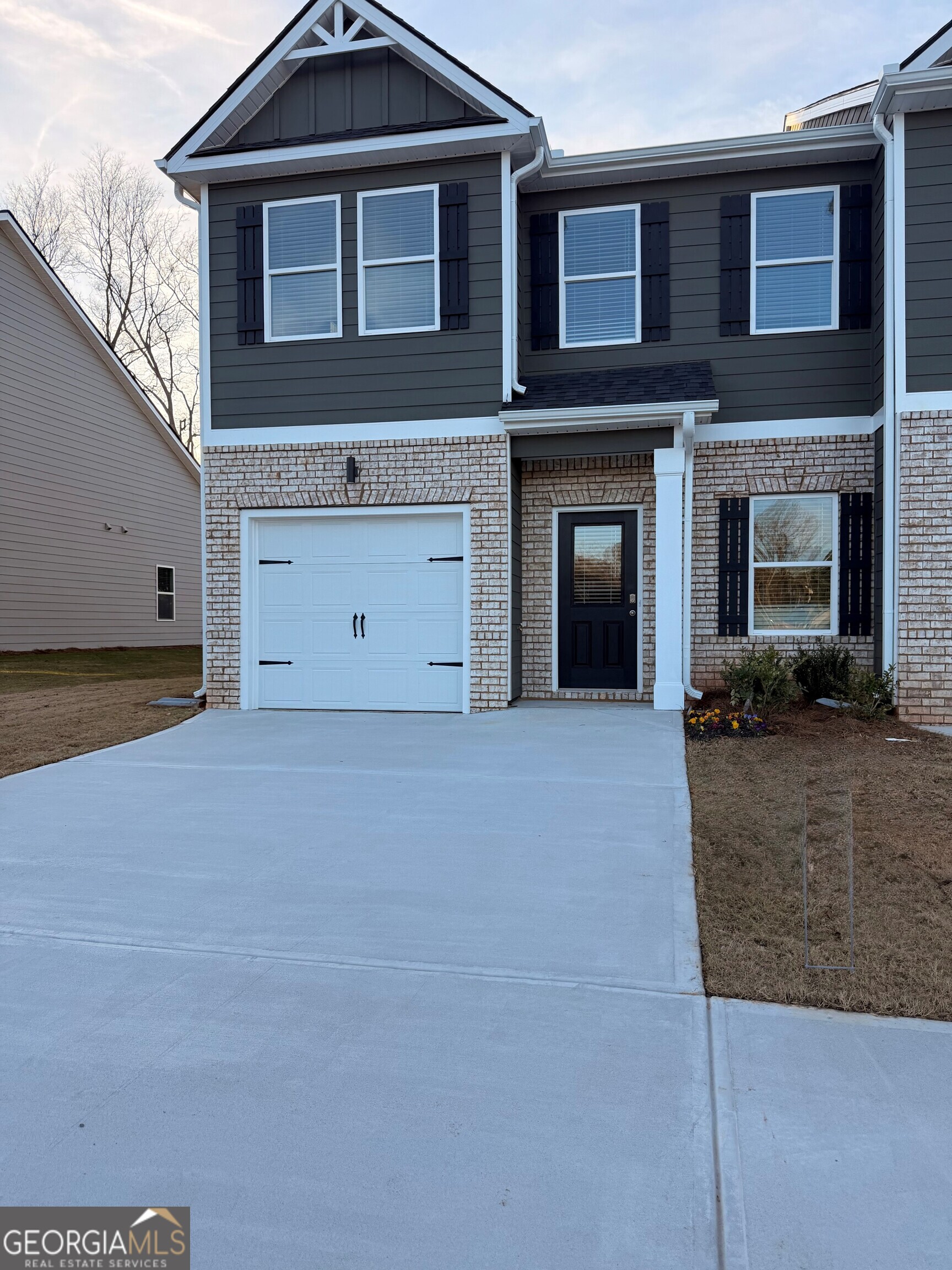 8320 Columbia Court Property Photo 1