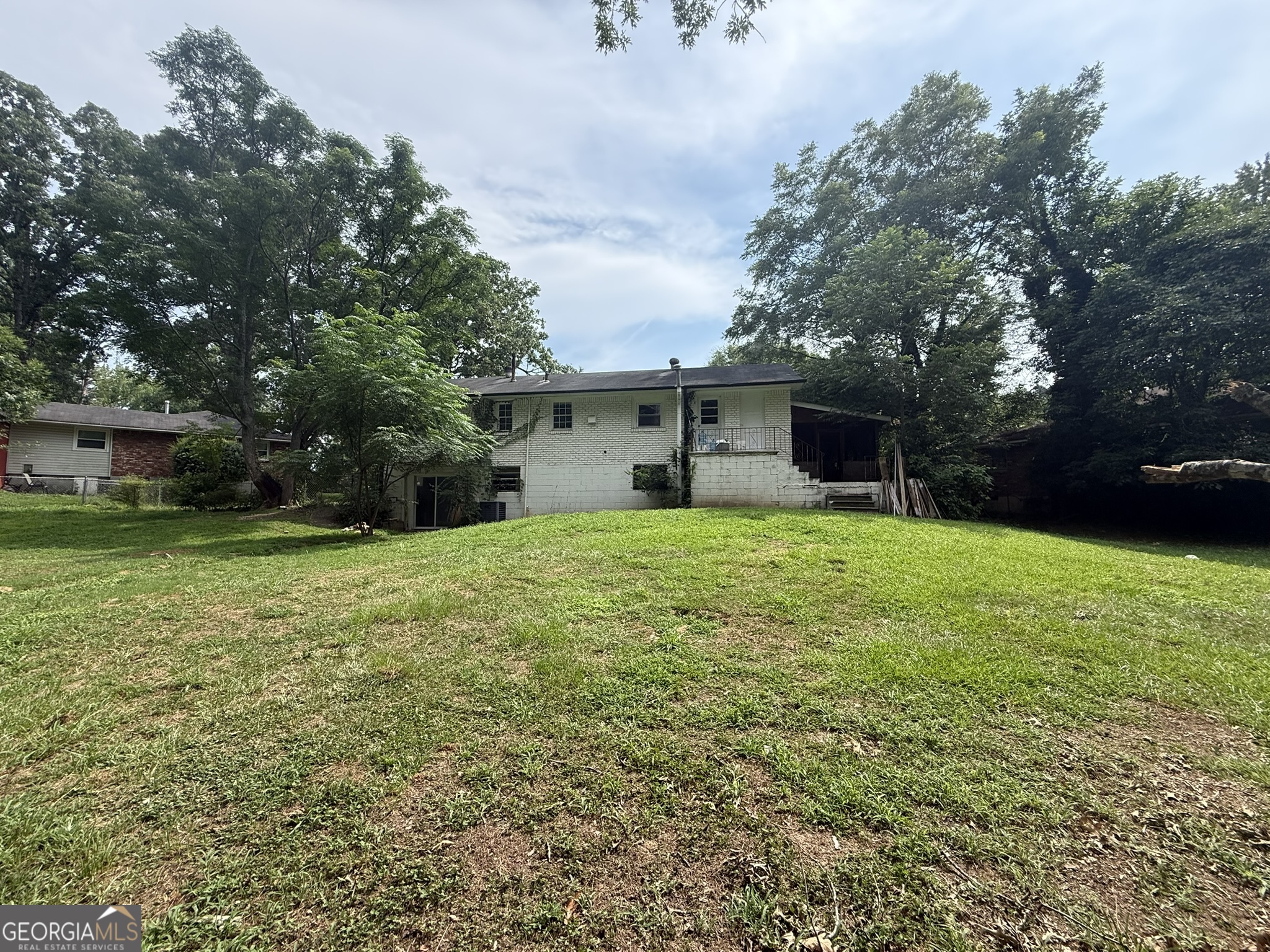 868 King Road Property Photo 6