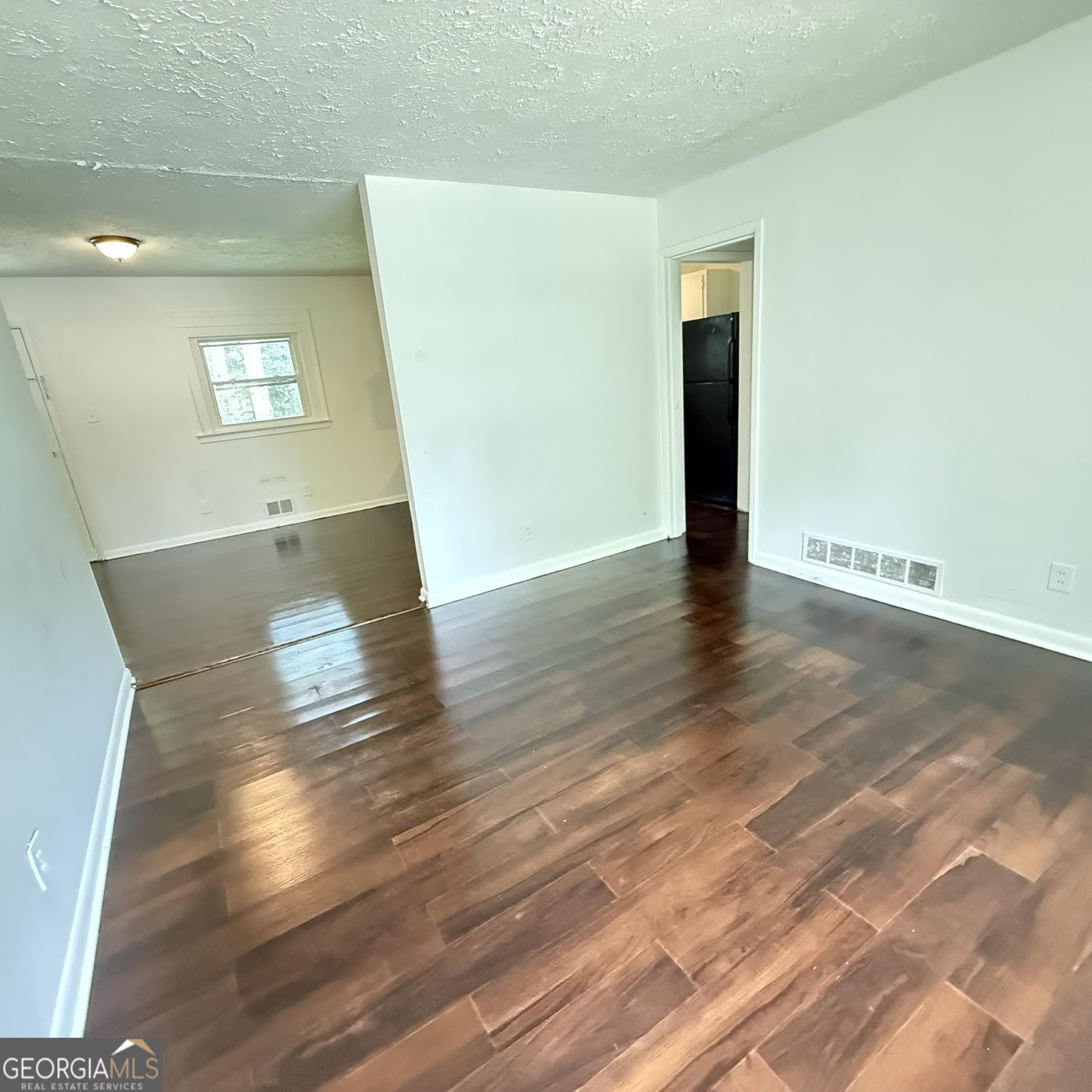 868 King Road Property Photo 14