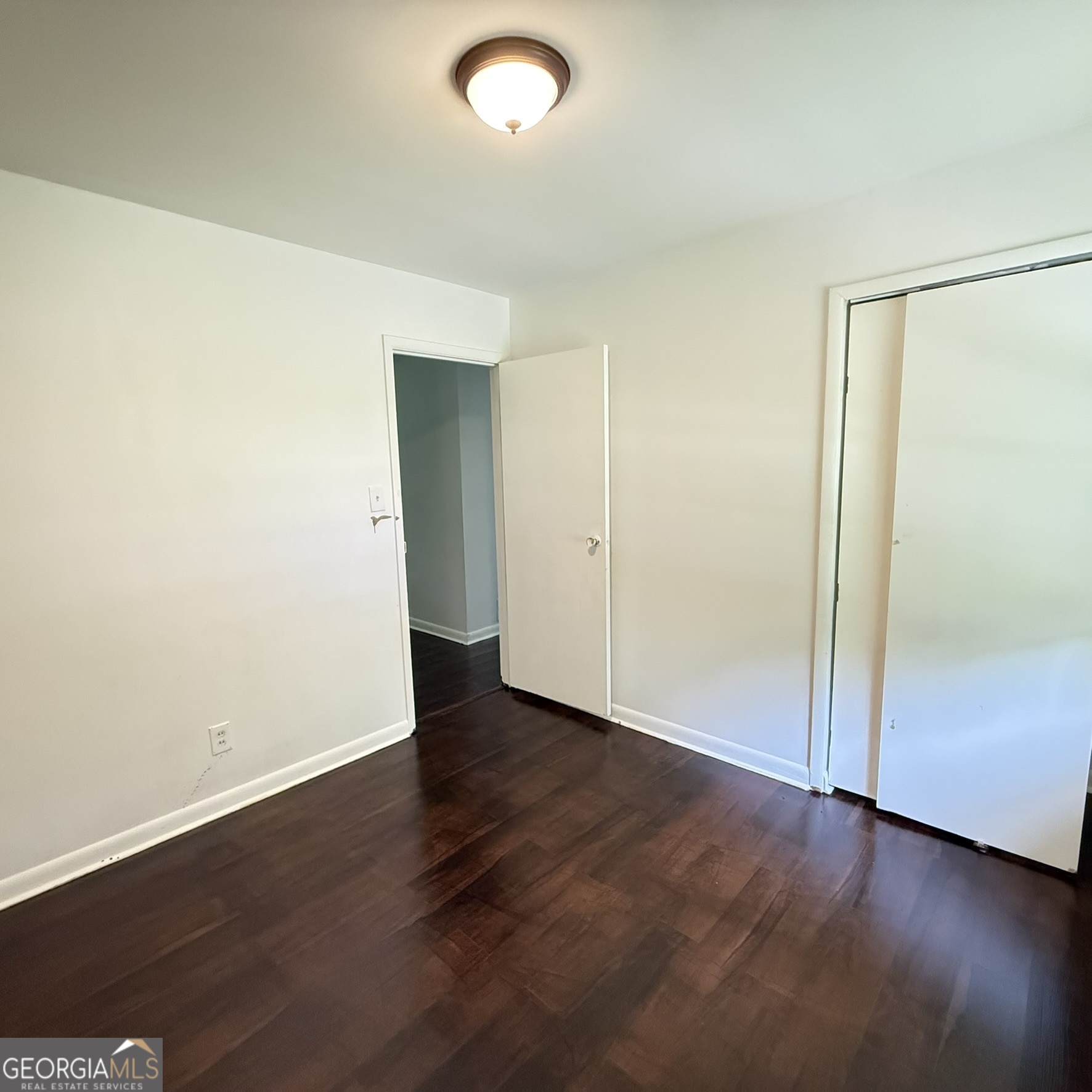 868 King Road Property Photo 18