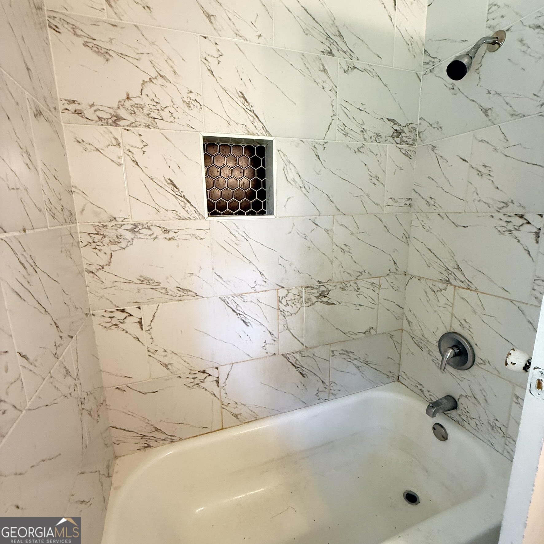 868 King Road Property Photo 24