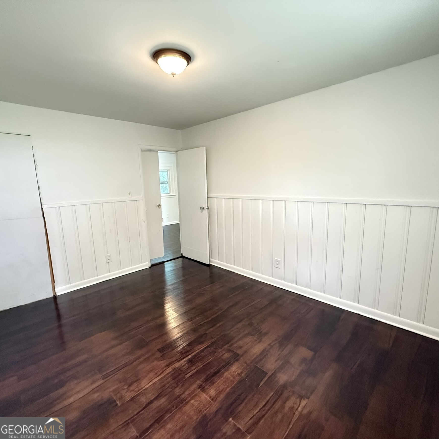868 King Road Property Photo 26