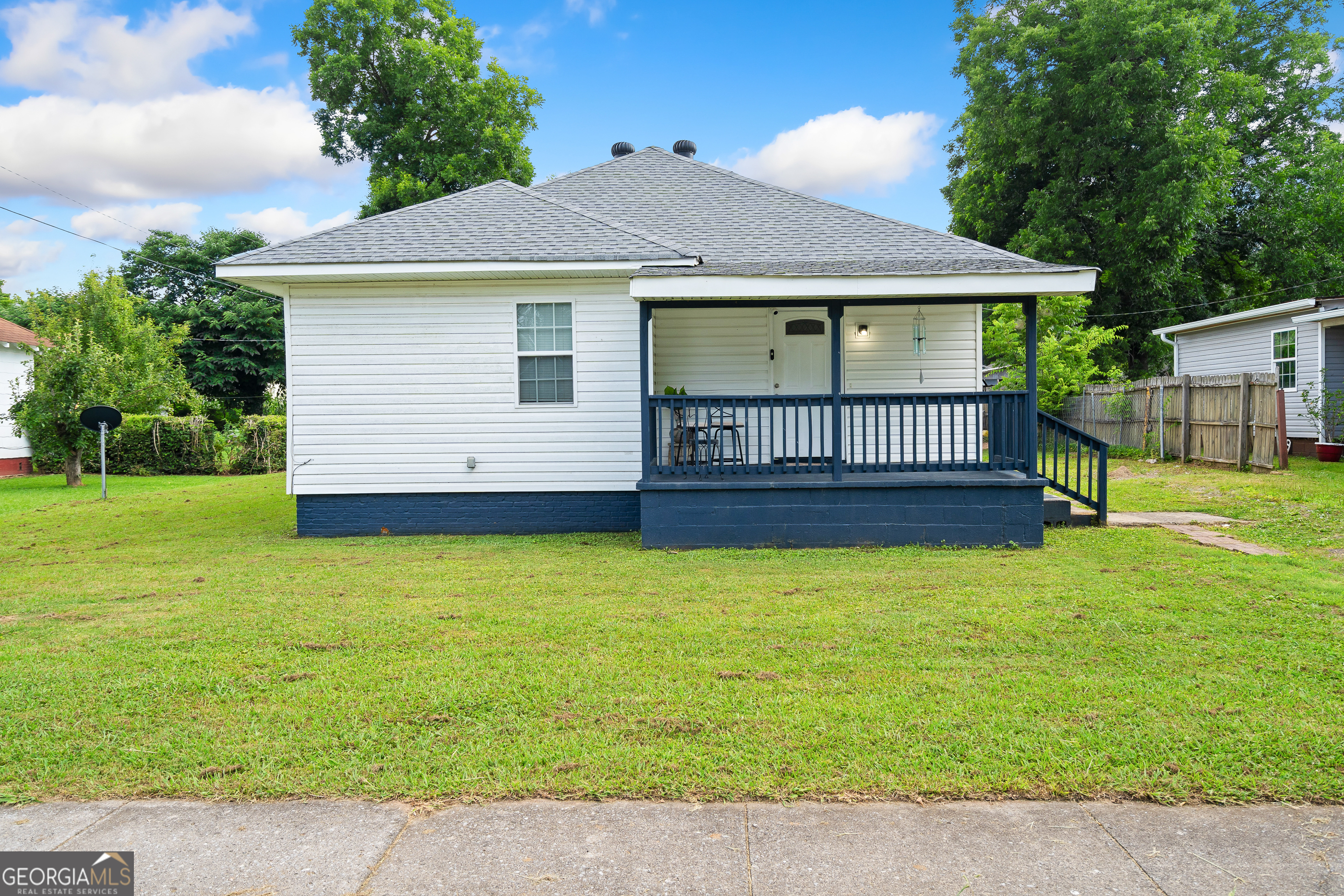473 Conway Street Property Photo 1