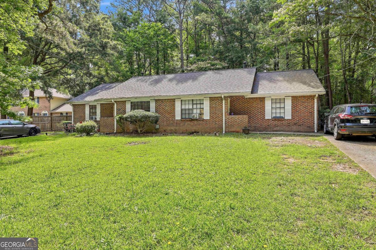 105 Meadowbrook Court Property Photo 1