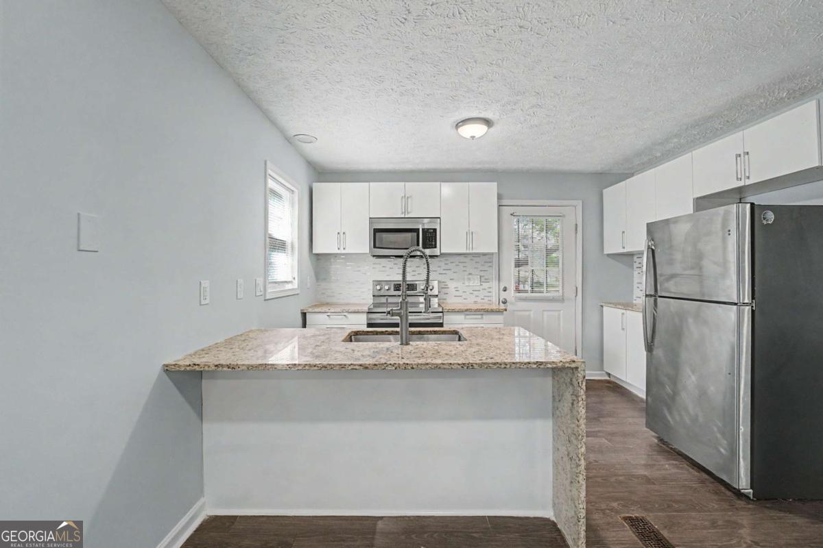 1167 Hubbard Street Sw Property Photo 10
