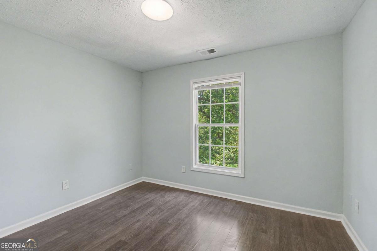 1167 Hubbard Street Sw Property Photo 14