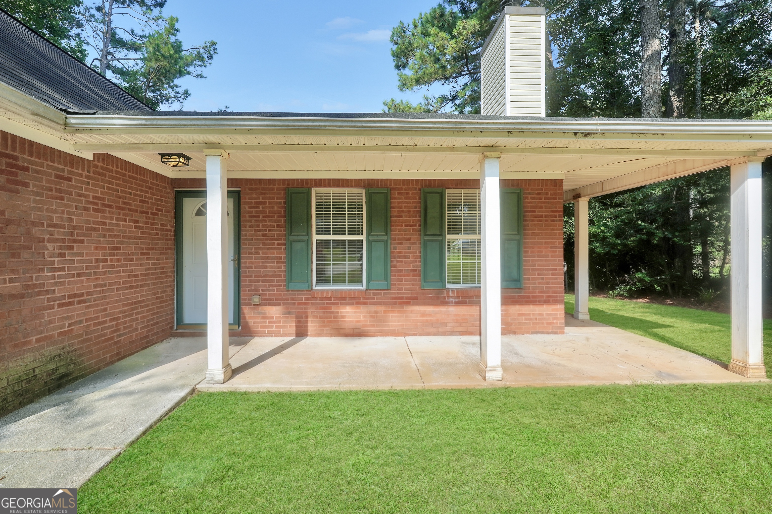 208 Drake Elm Court Property Photo 7