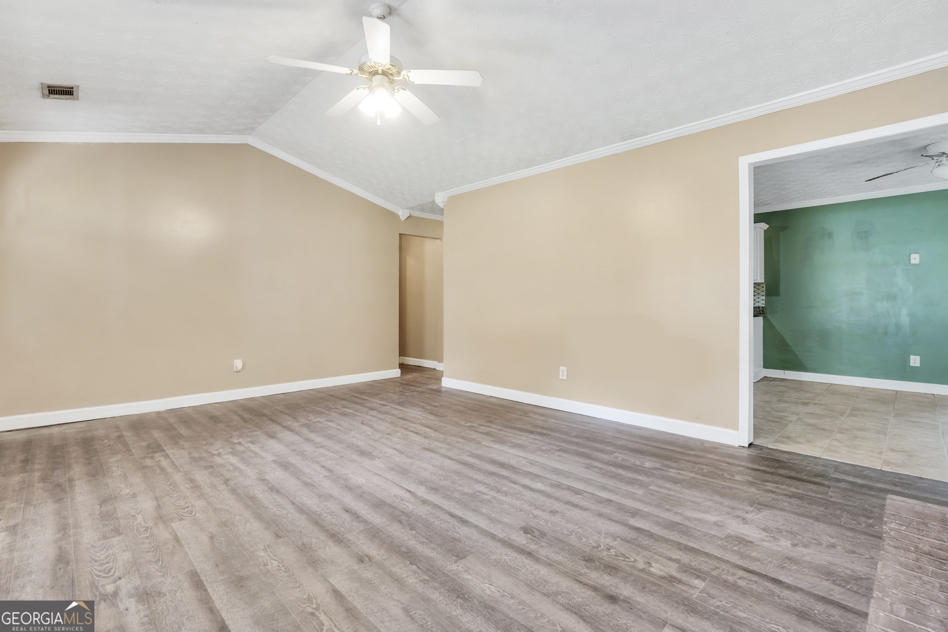 208 Drake Elm Court Property Photo 12