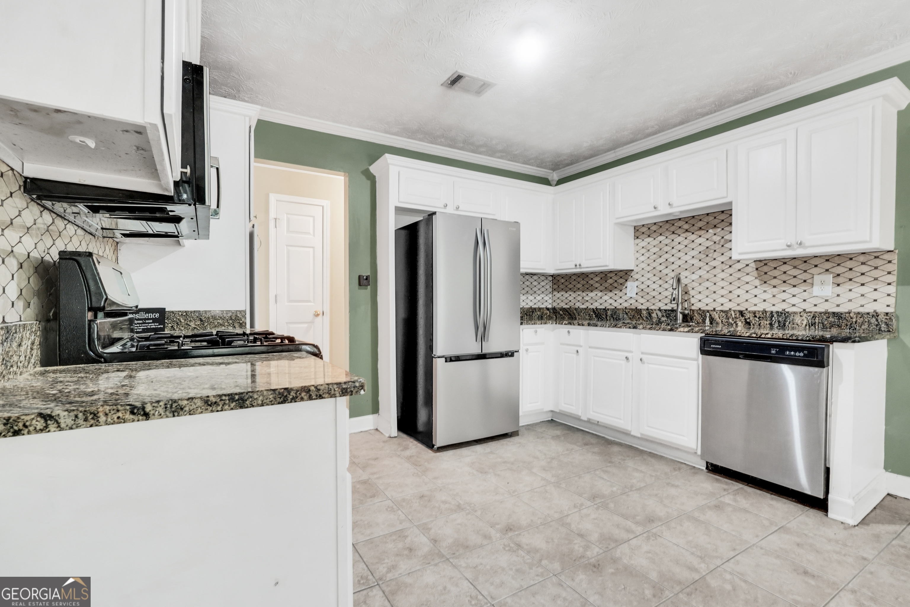 208 Drake Elm Court Property Photo 14