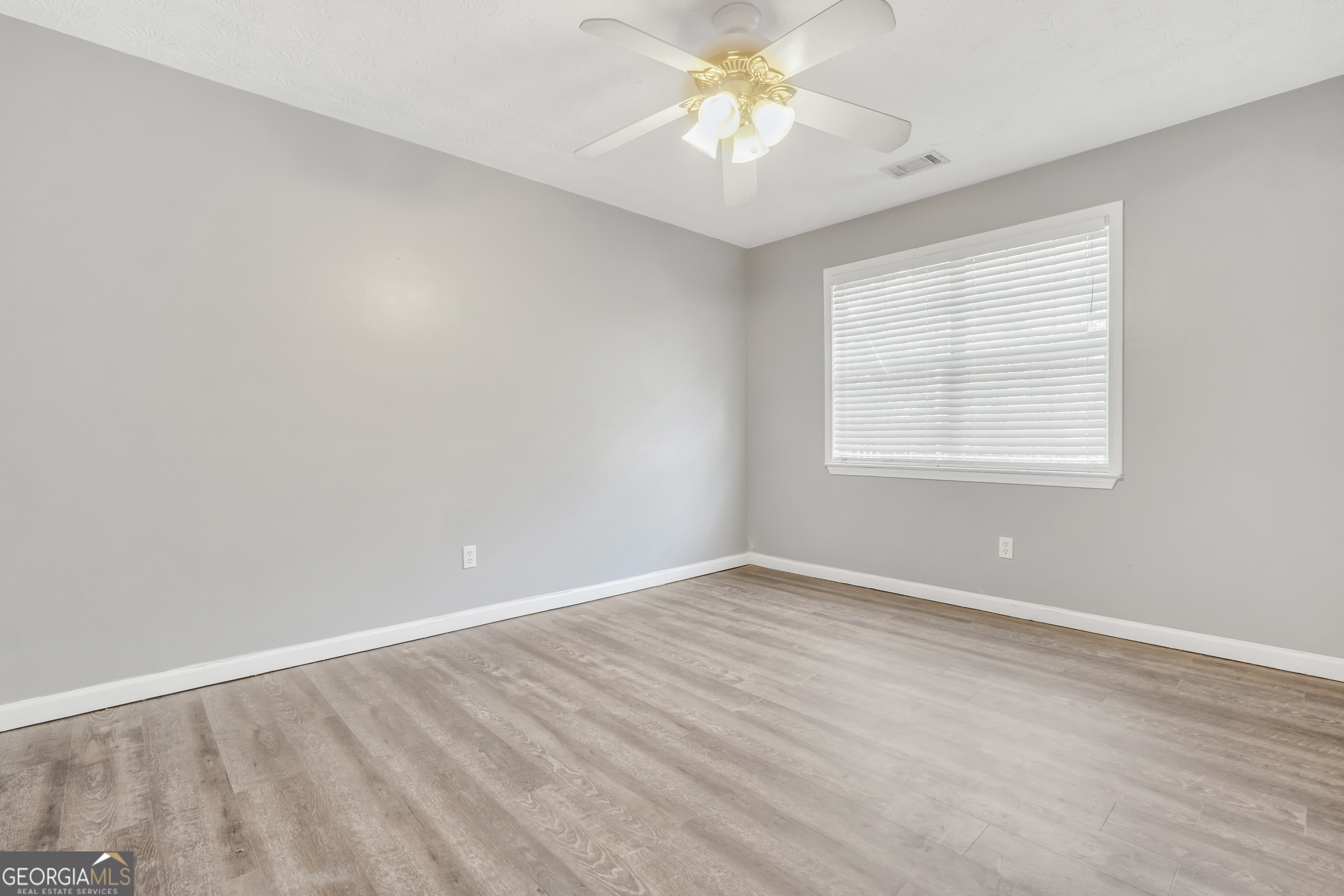 208 Drake Elm Court Property Photo 26