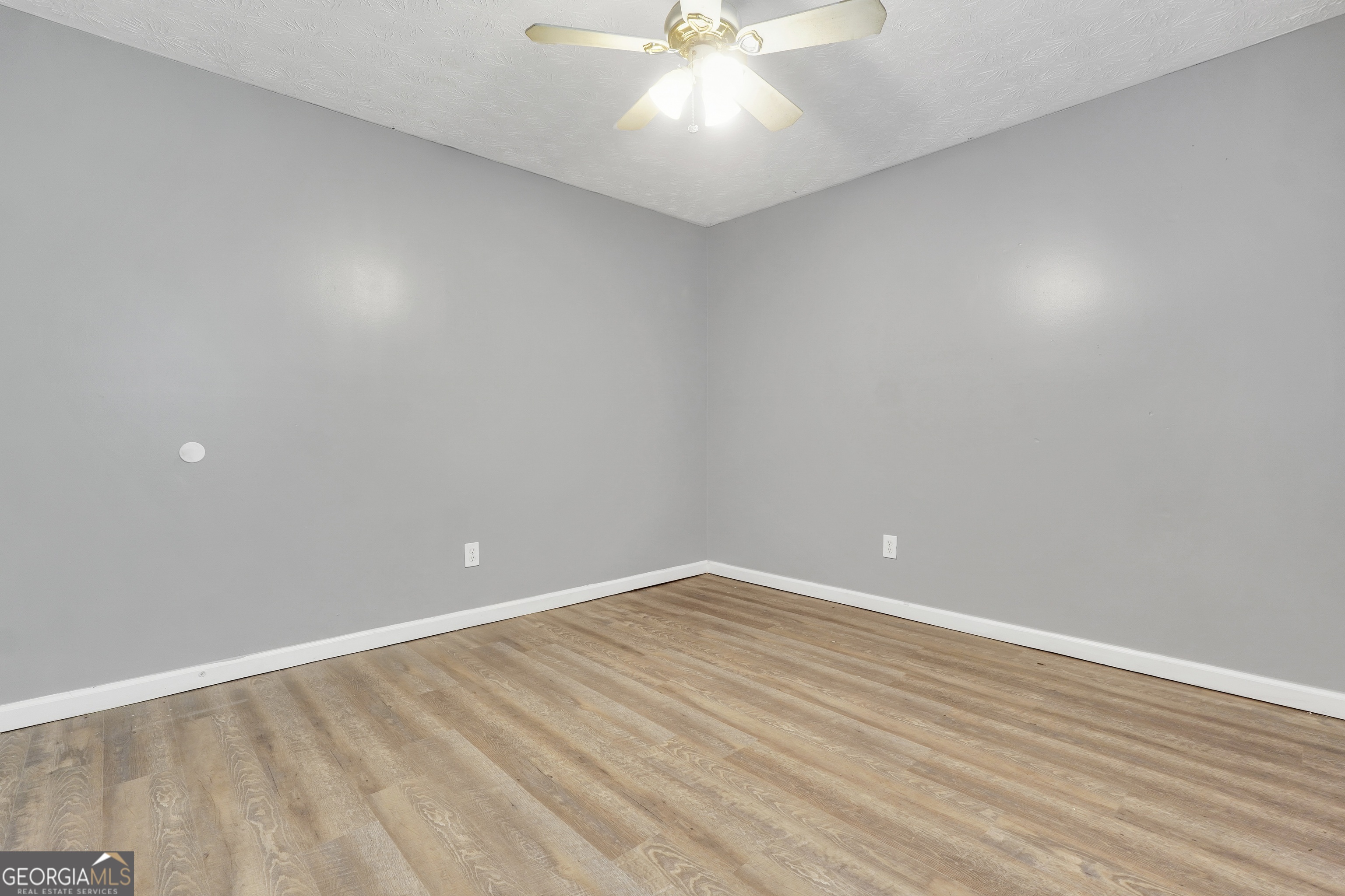 208 Drake Elm Court Property Photo 28