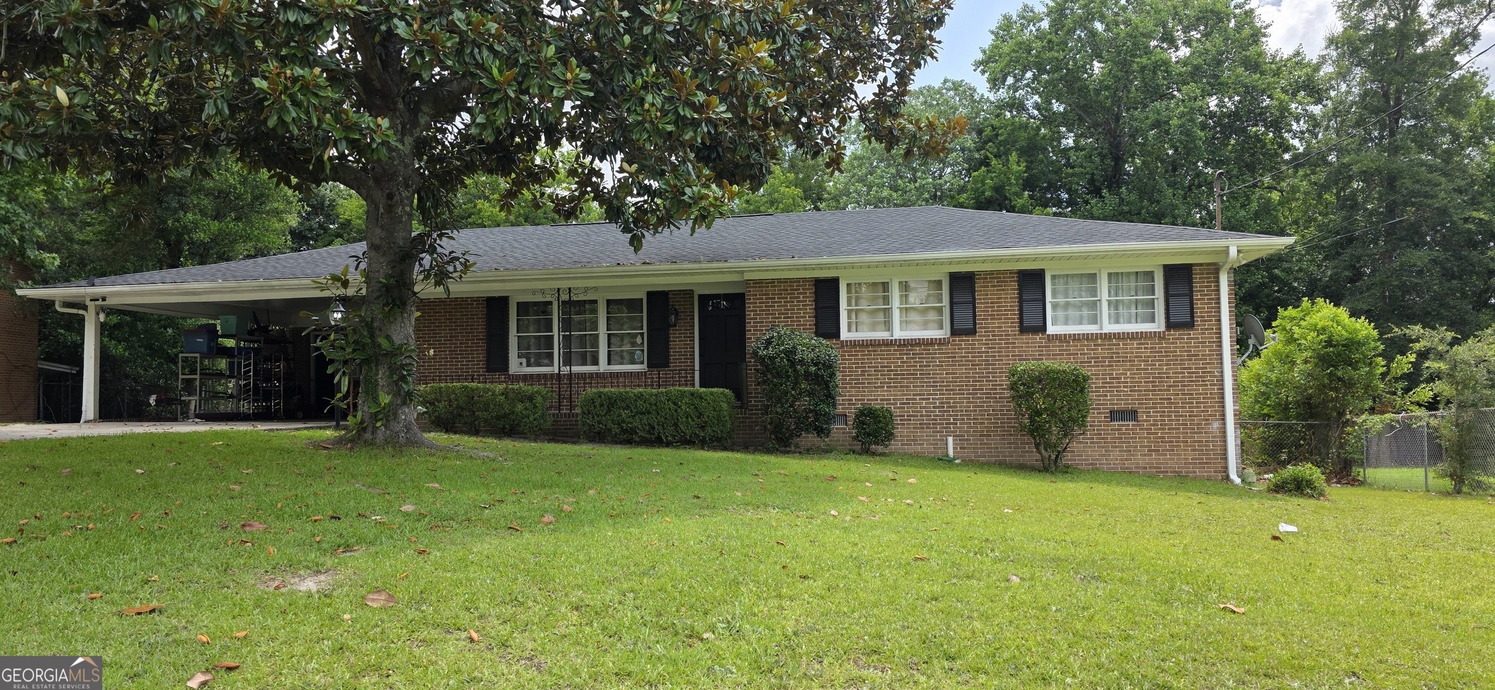 2672 Kent Drive Property Photo 2