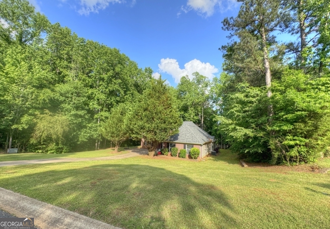 239 Old Pond Road Property Photo 2