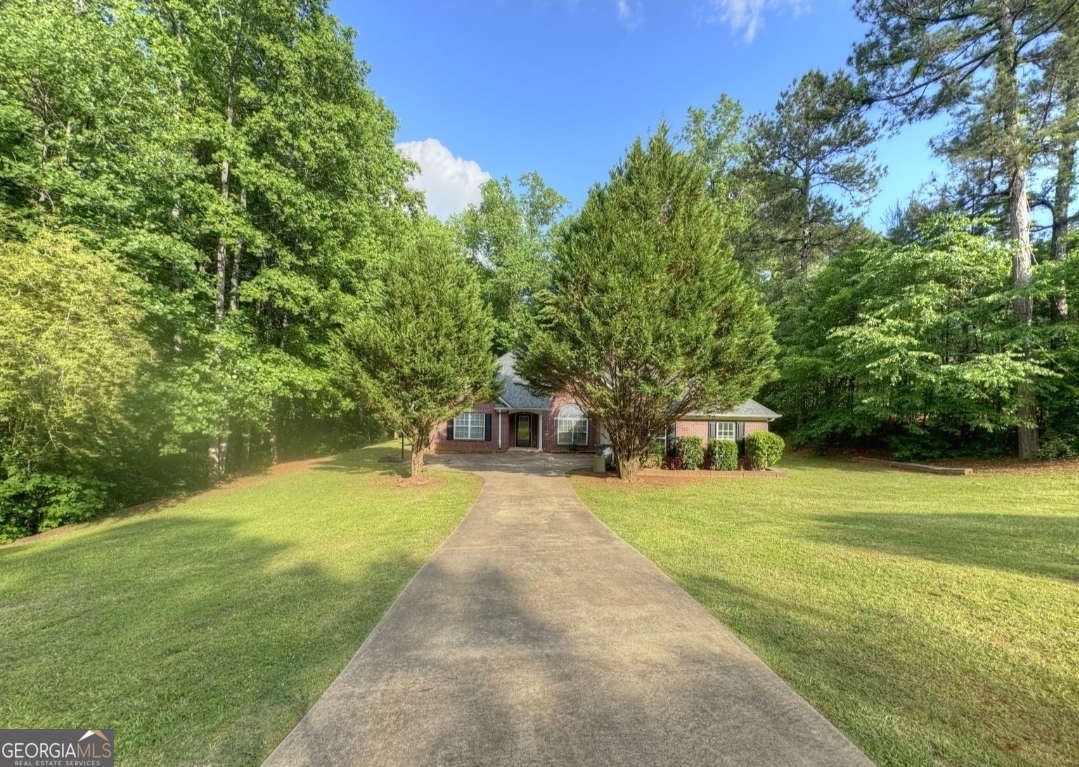 239 Old Pond Road Property Photo 3