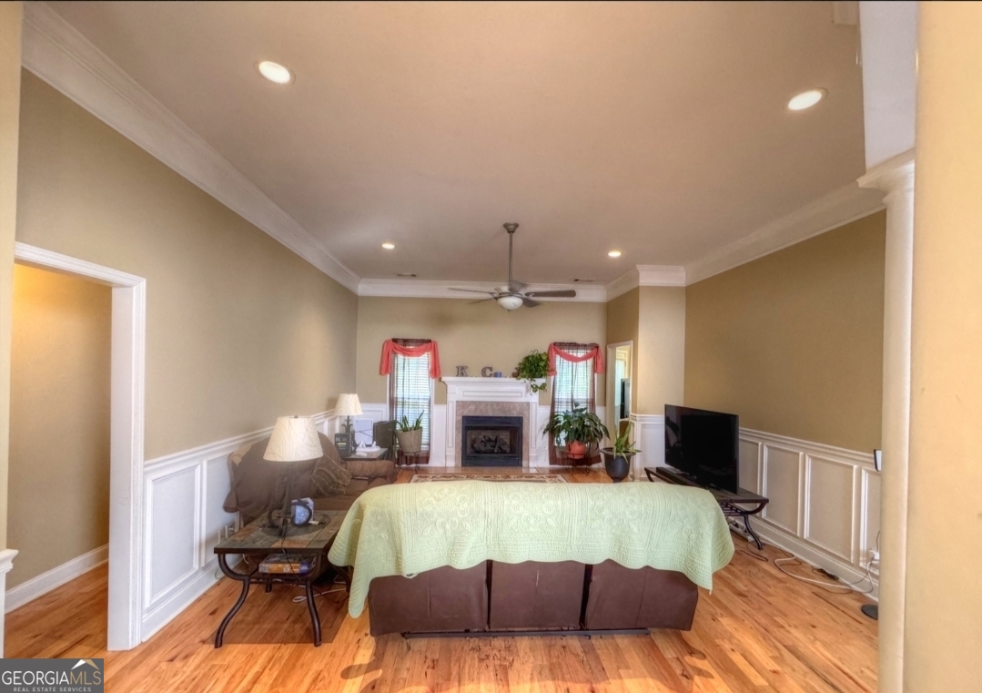 239 Old Pond Road Property Photo 4