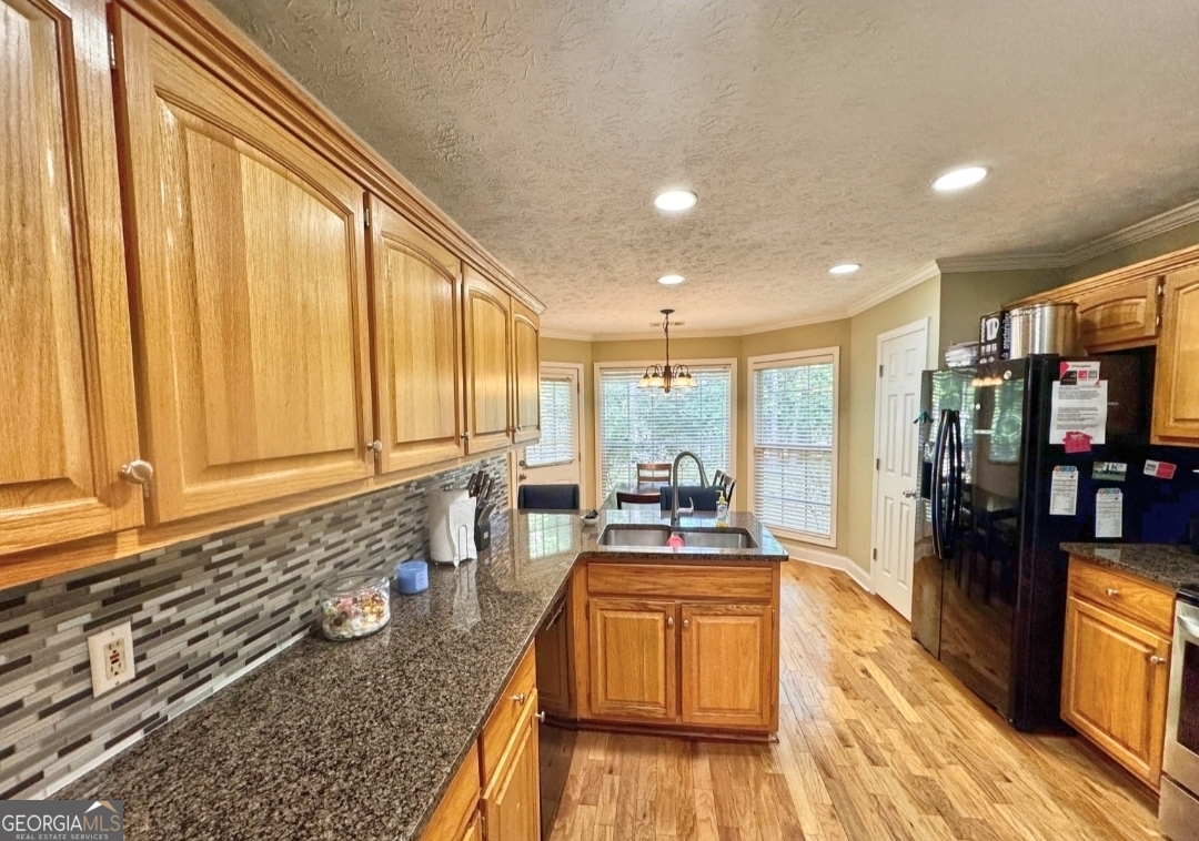 239 Old Pond Road Property Photo 7