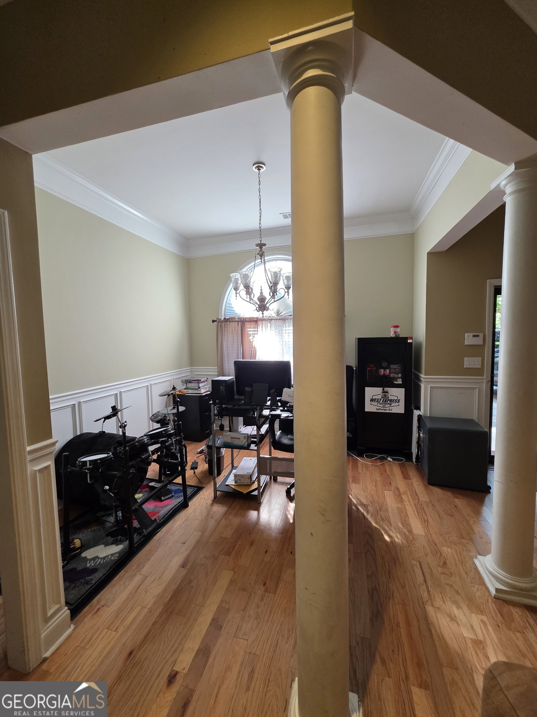 239 Old Pond Road Property Photo 12