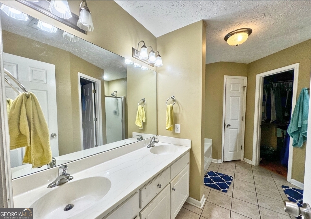 239 Old Pond Road Property Photo 16